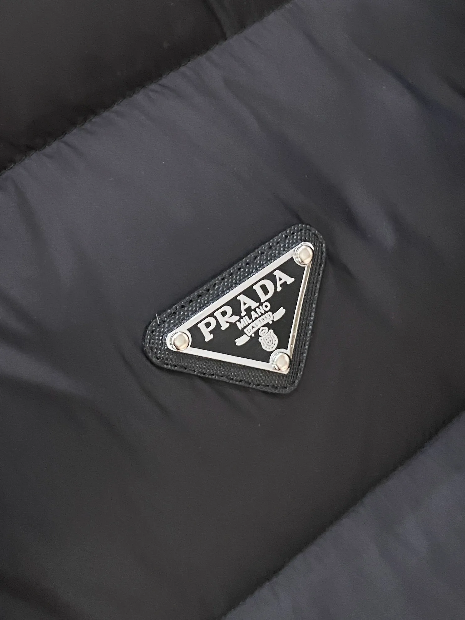 Куртки И Пуховики Мужские Prada 17930654
