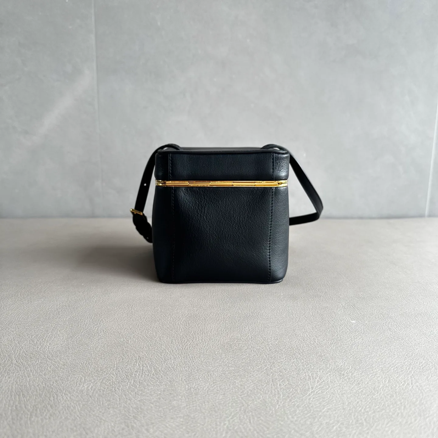 Классические Сумки Женские Celine 13389874