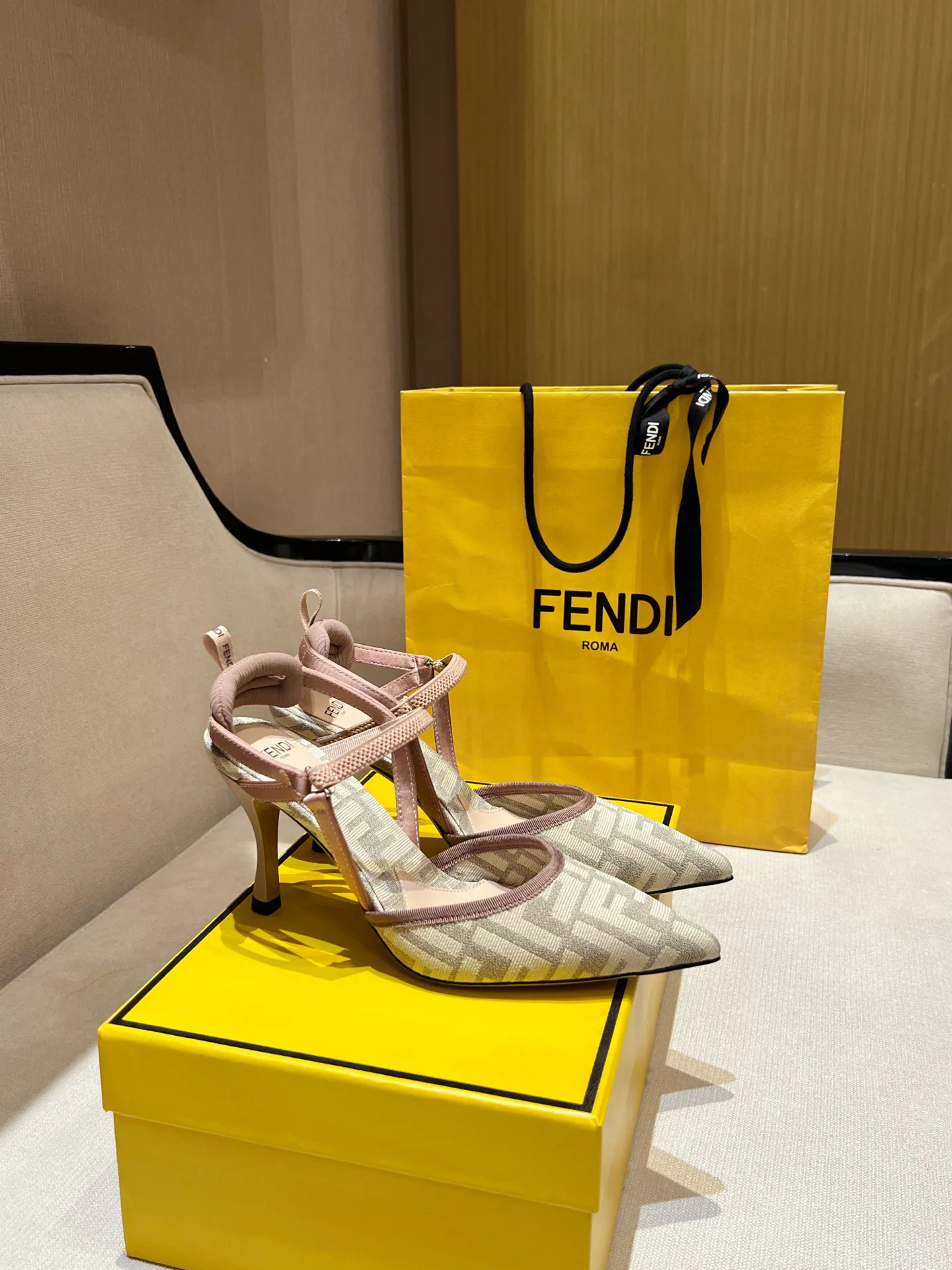 Туфли Женские Fendi 11209739