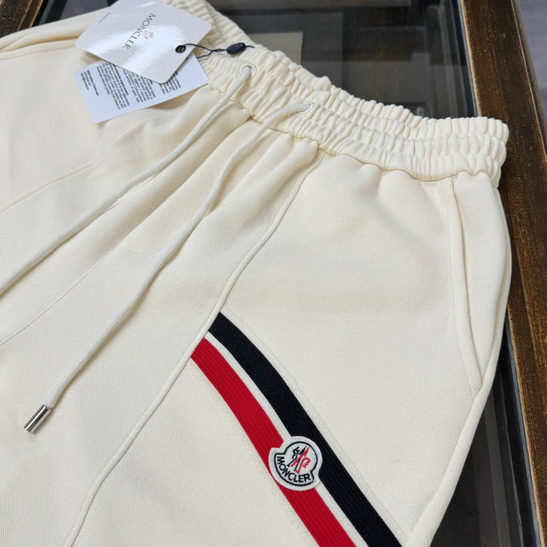 Шорты Женские Moncler 11873047