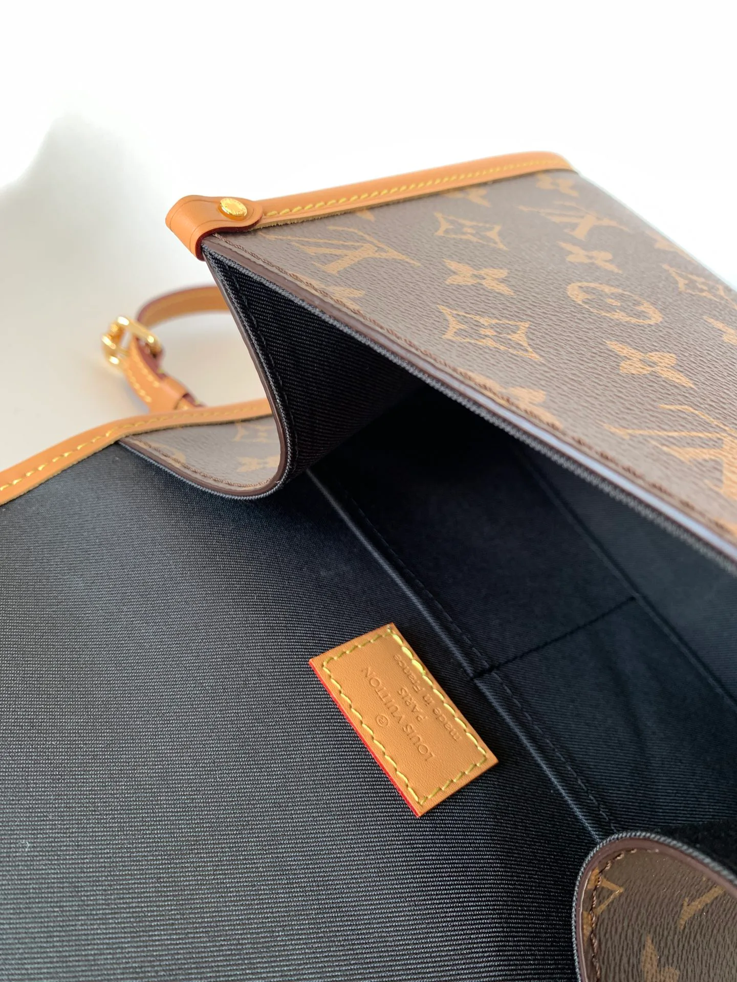 Сумки На Ремне Женские Louis Vuitton 1253939