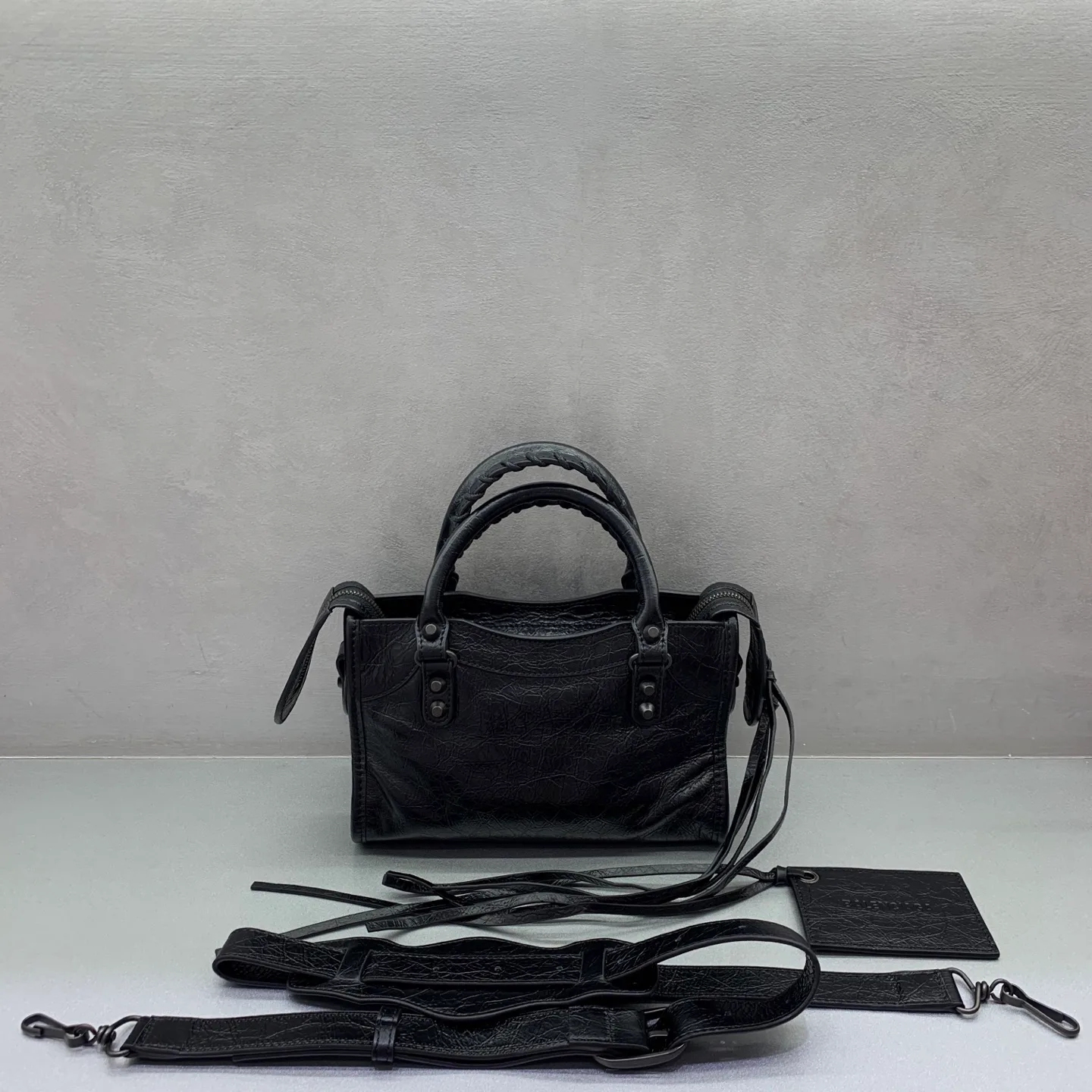 Классические Сумки Женские Balenciaga 13552704