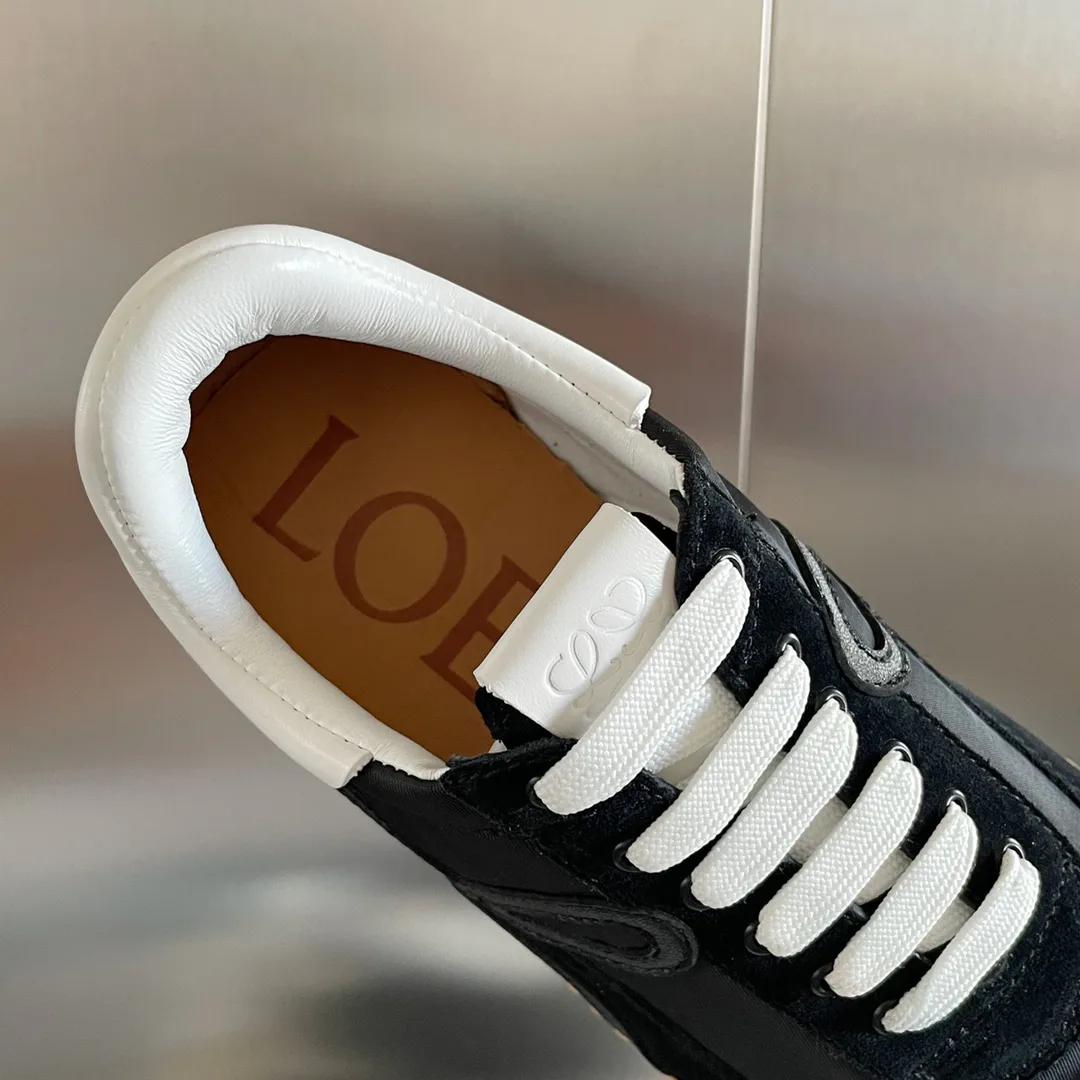 Кроссовки Женские Loewe 310027