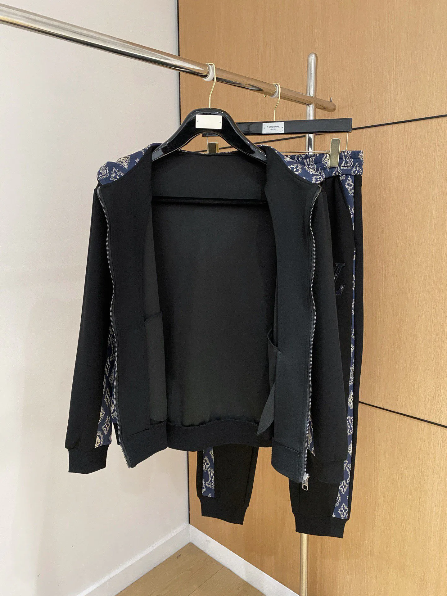 Спортивные Костюмы Мужские Louis Vuitton 806800