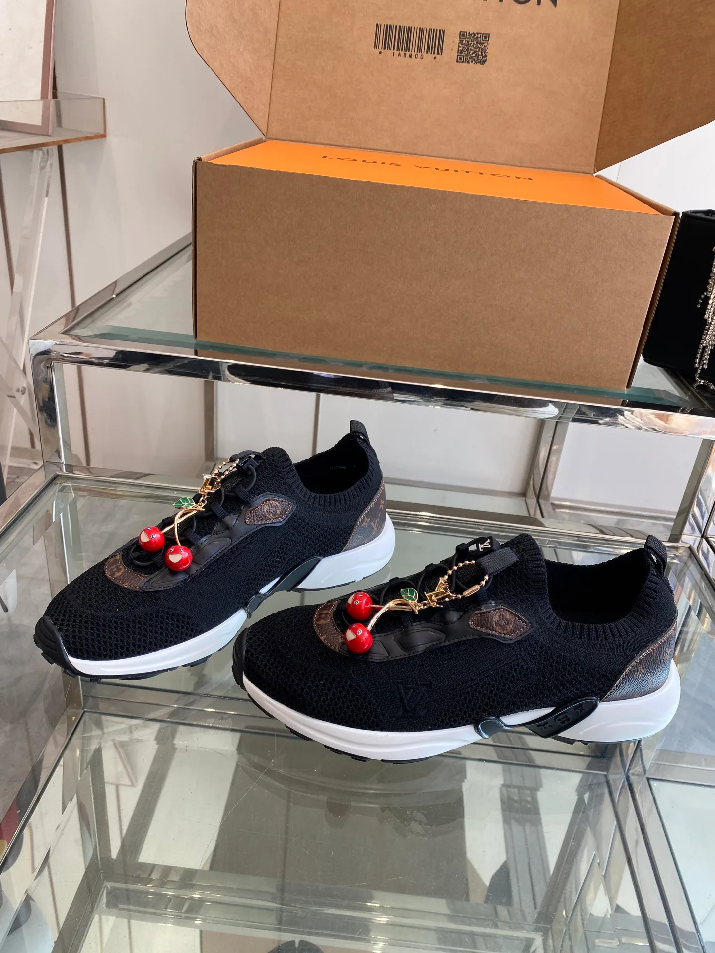 Кроссовки Женские Louis Vuitton 53307