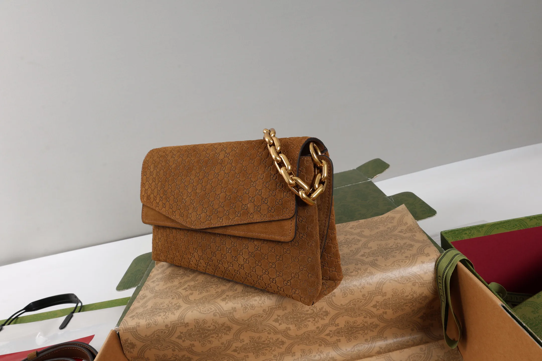 Классические Сумки Женские Gucci 11508430