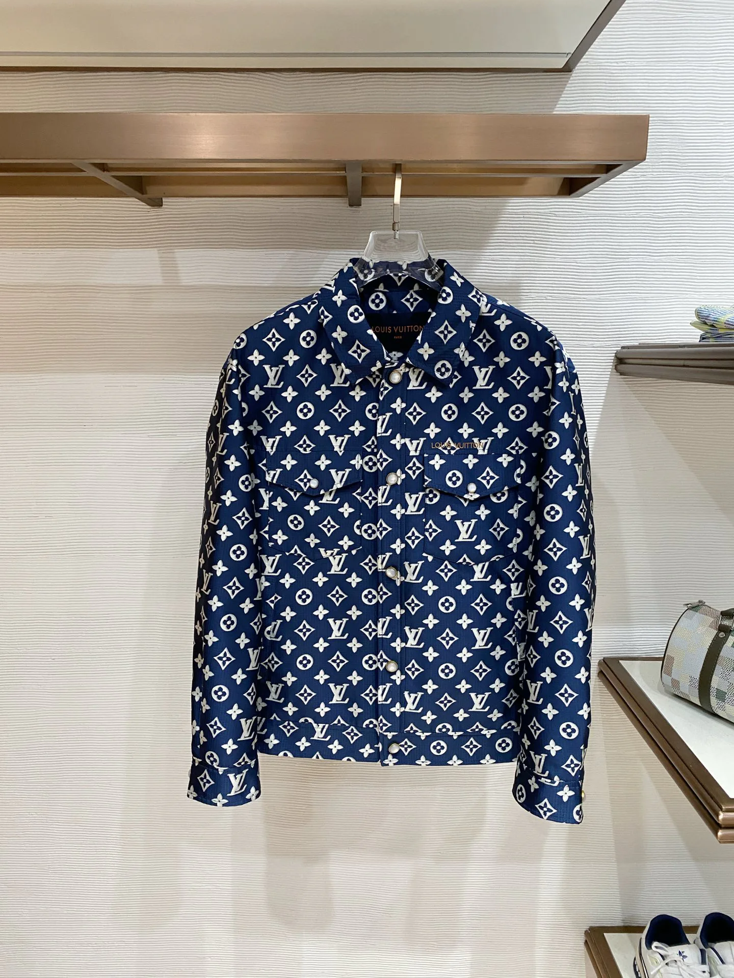 Куртки И Пуховики Мужские Louis Vuitton 10197300