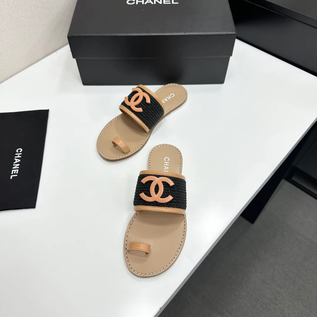 Шлепанцы Женские Chanel 11738528