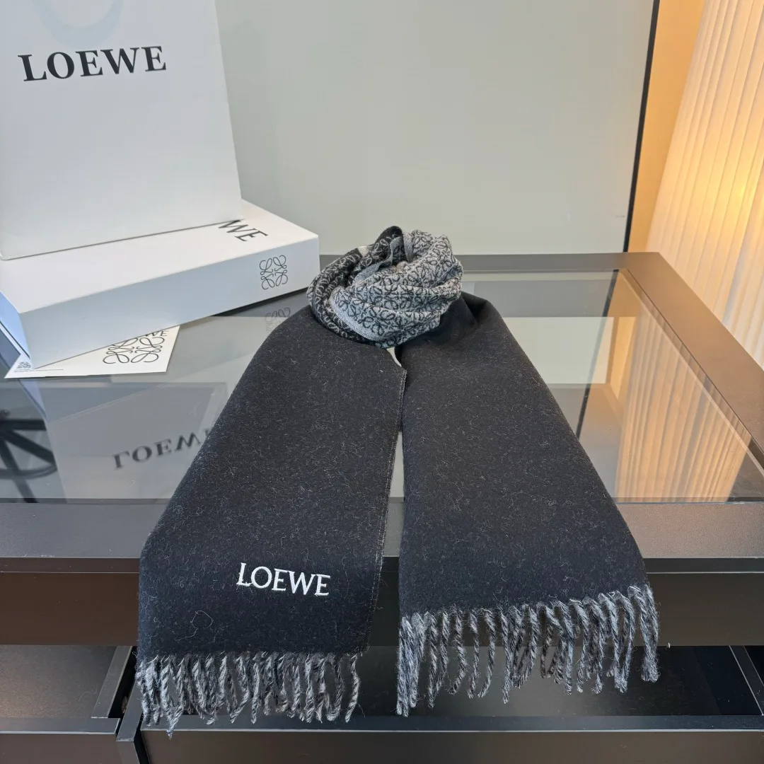 Шарфы Loewe 18222625