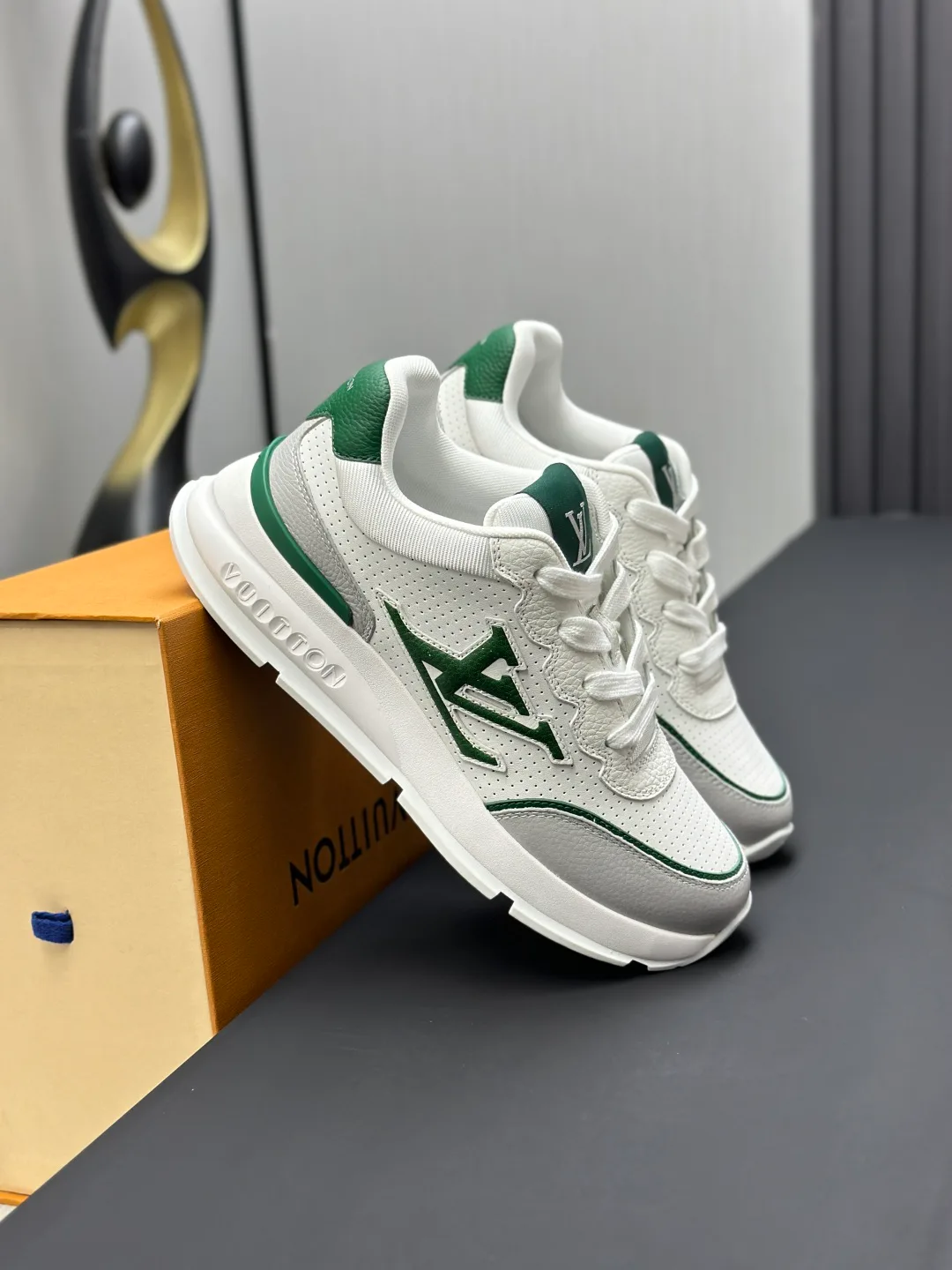 Кроссовки Мужские Louis Vuitton 168926