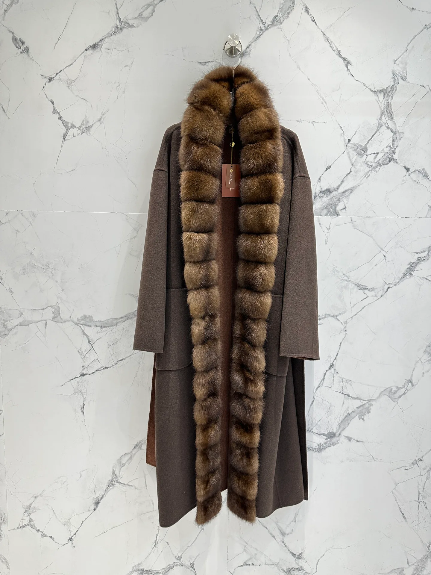 Пальто Женские Loro Piana 18082820