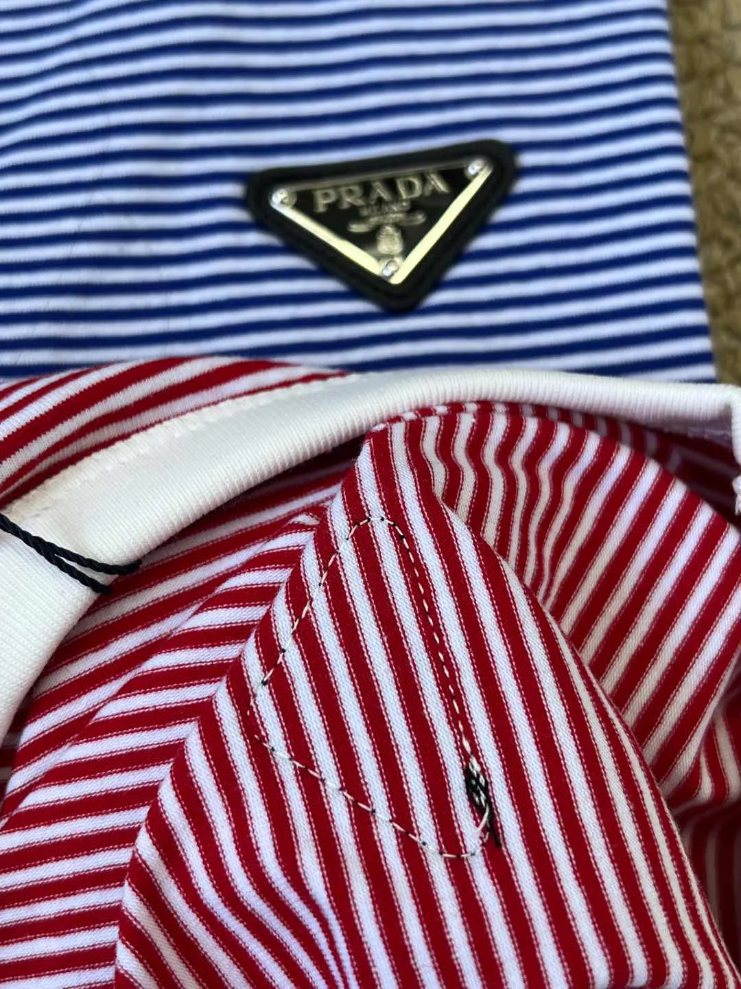 Футболки Женские Prada 11477328