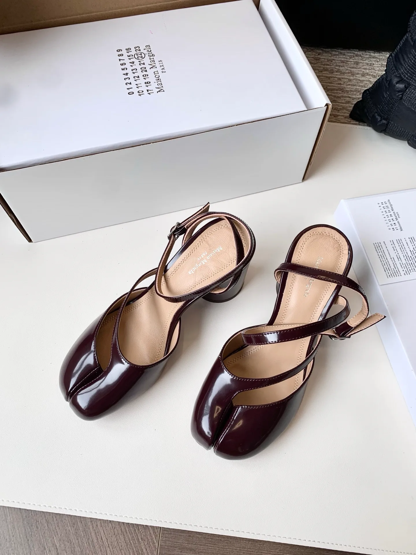 Босоножки Женские Maison Margiela 17628624