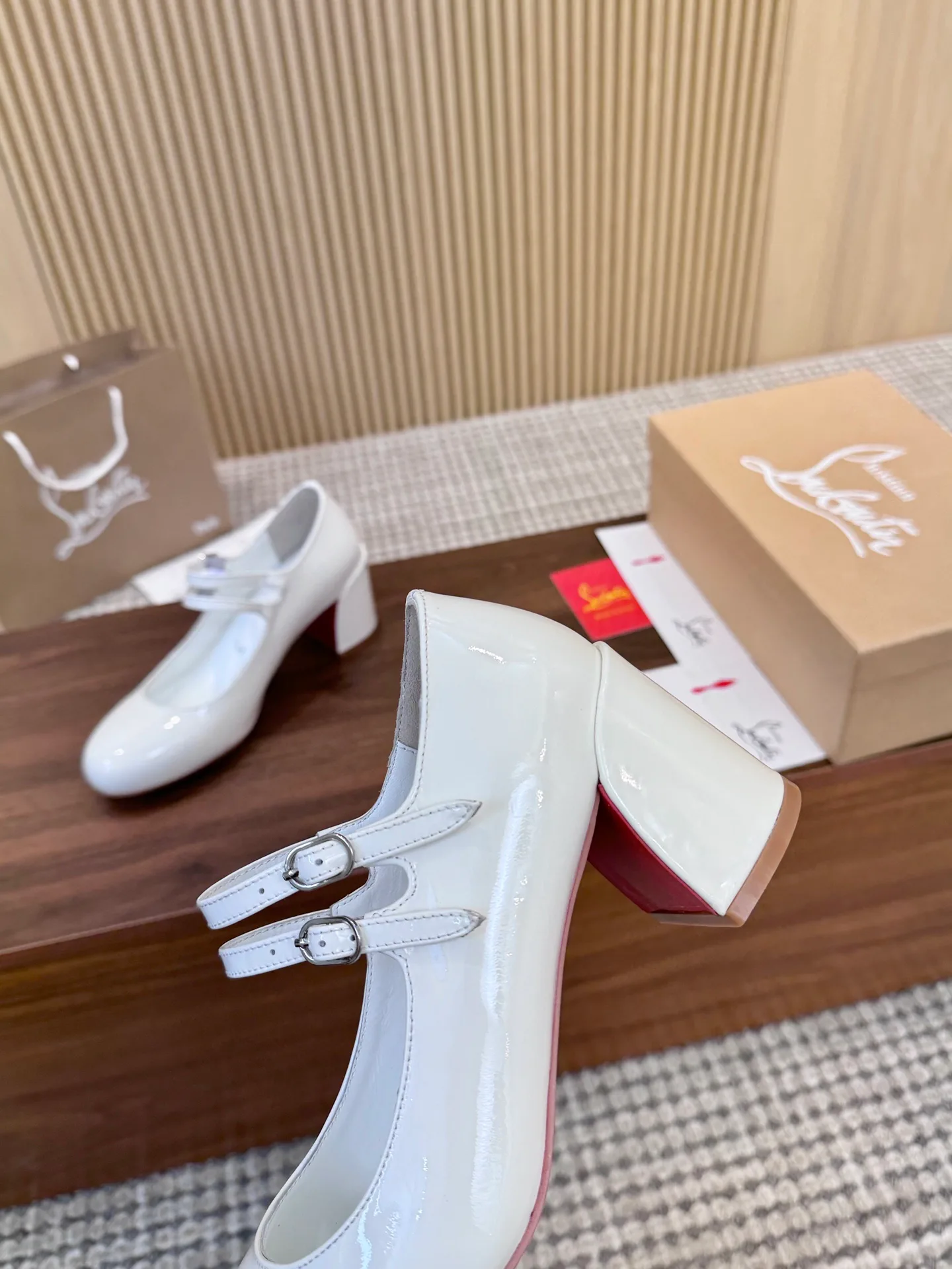 Туфли Женские Christian Louboutin 827113