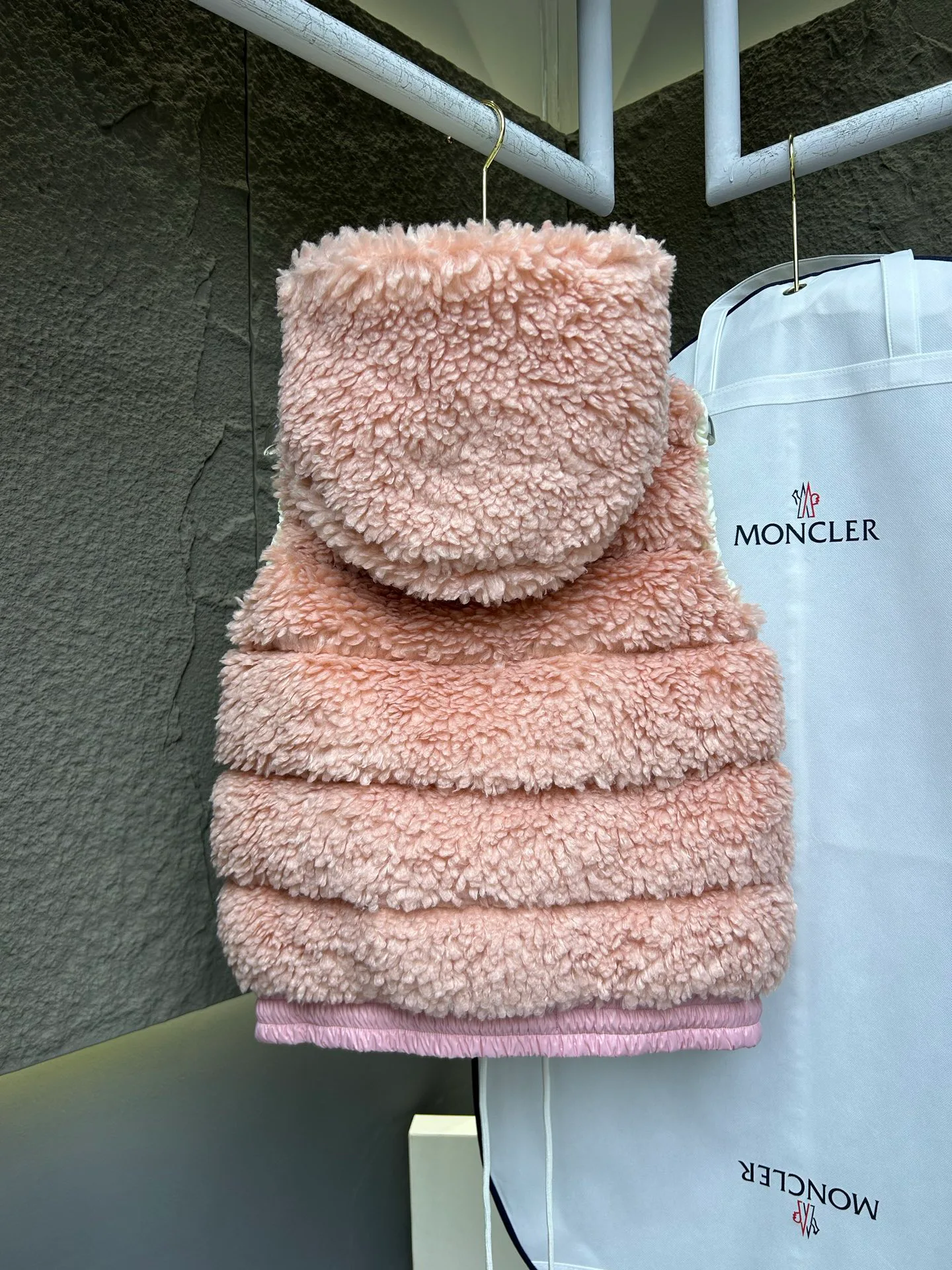 Жилеты Женские Moncler 19114943