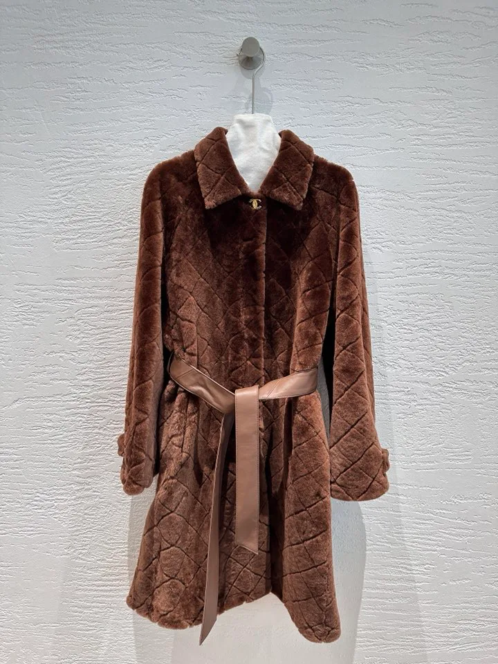 Пальто Женские Chanel 18734683