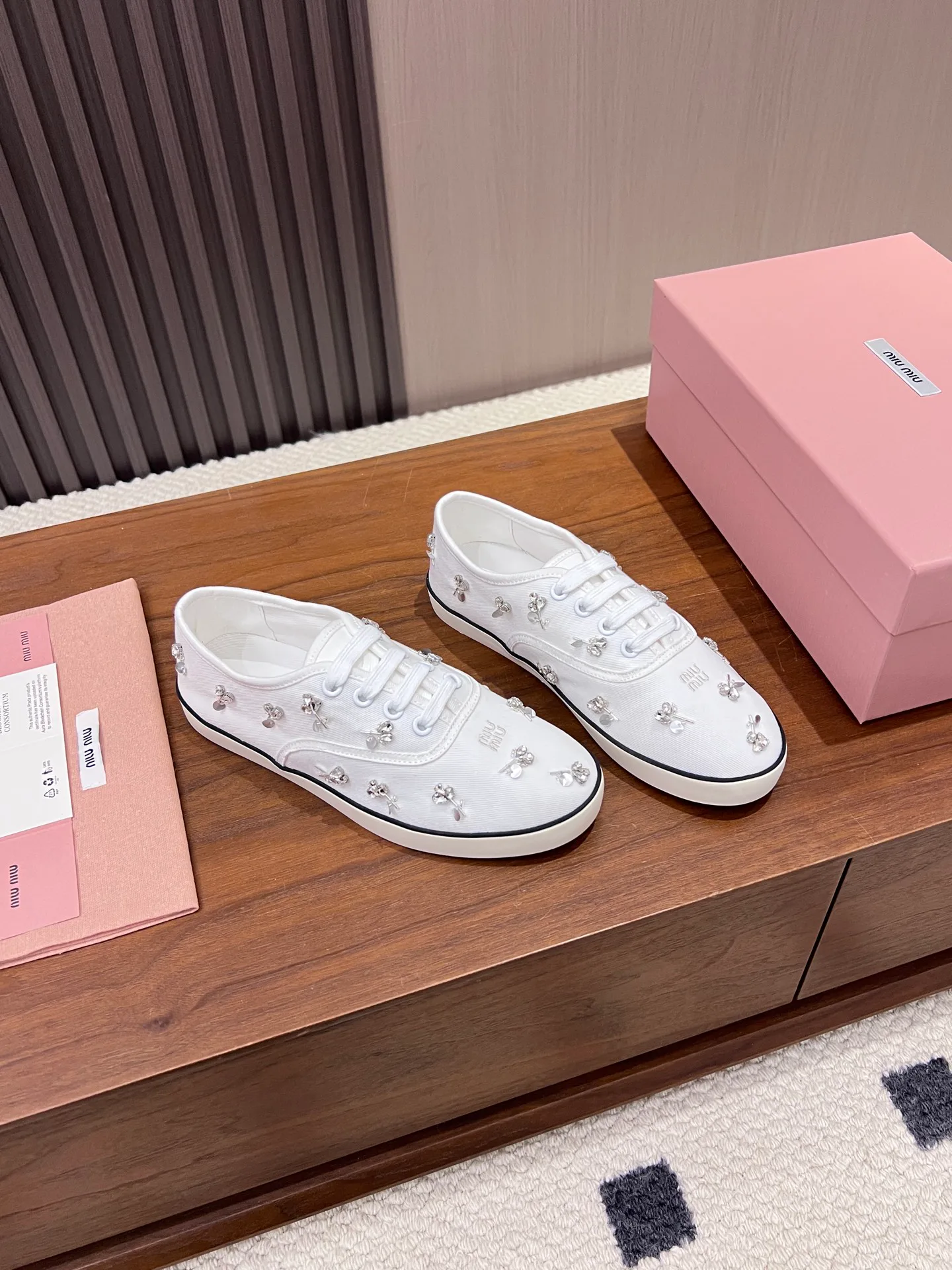 Кроссовки Женские Miu Miu 17968644