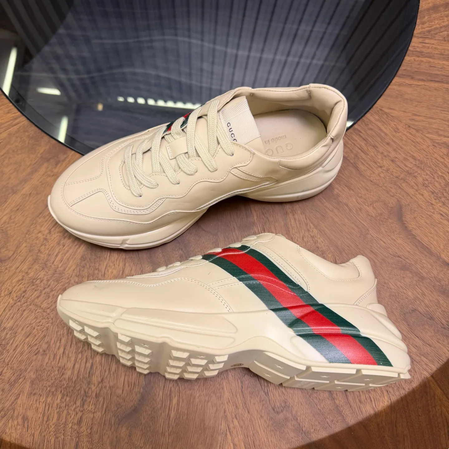 Кроссовки Женские Gucci 19545918