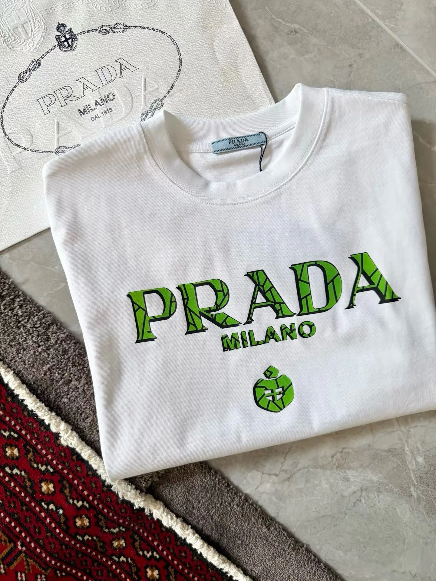 Футболки Женские Prada 5011345