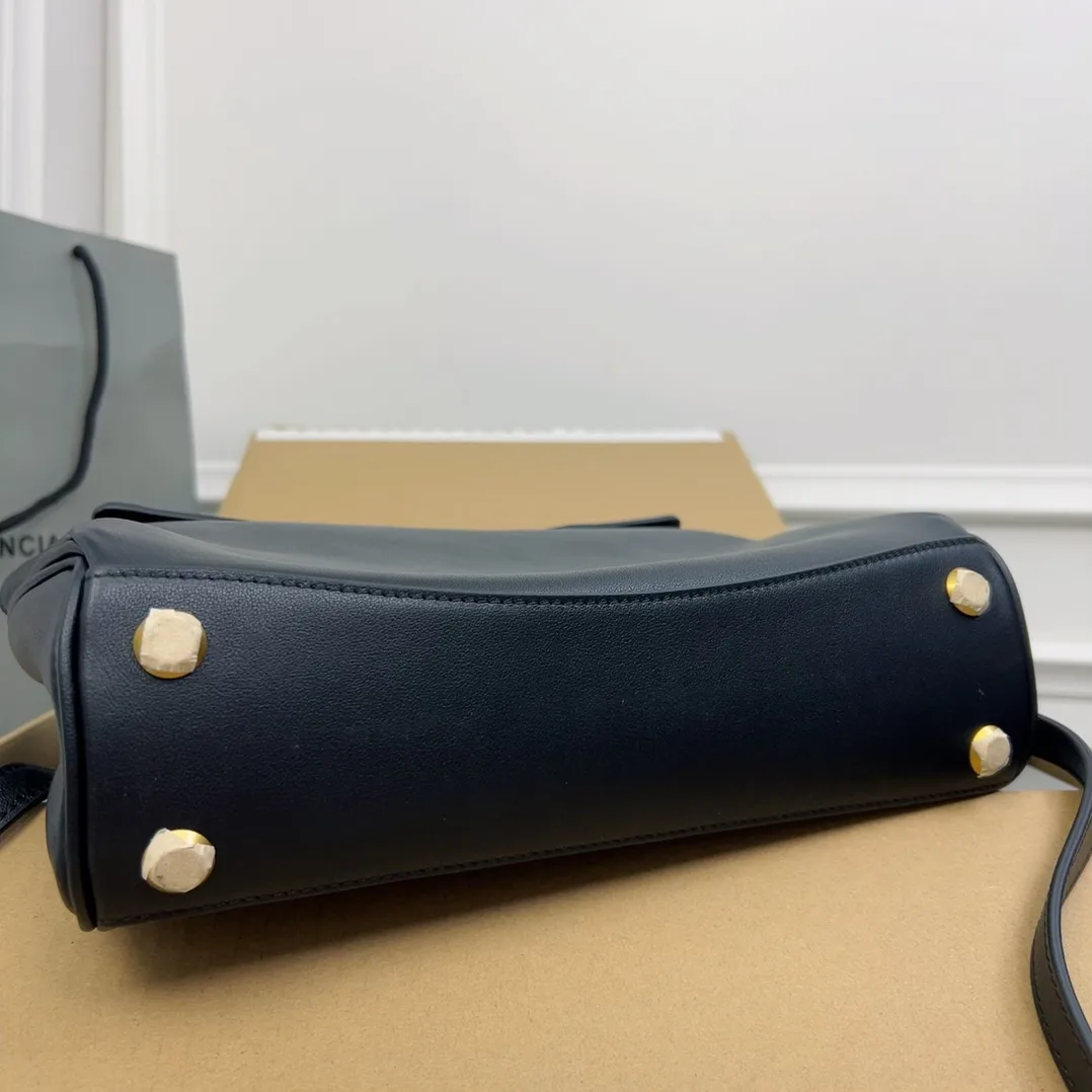 Классические Сумки Женские Balenciaga 11872210