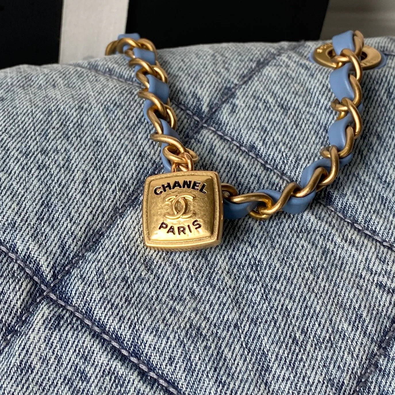 Классические Сумки Женские Chanel 18207751