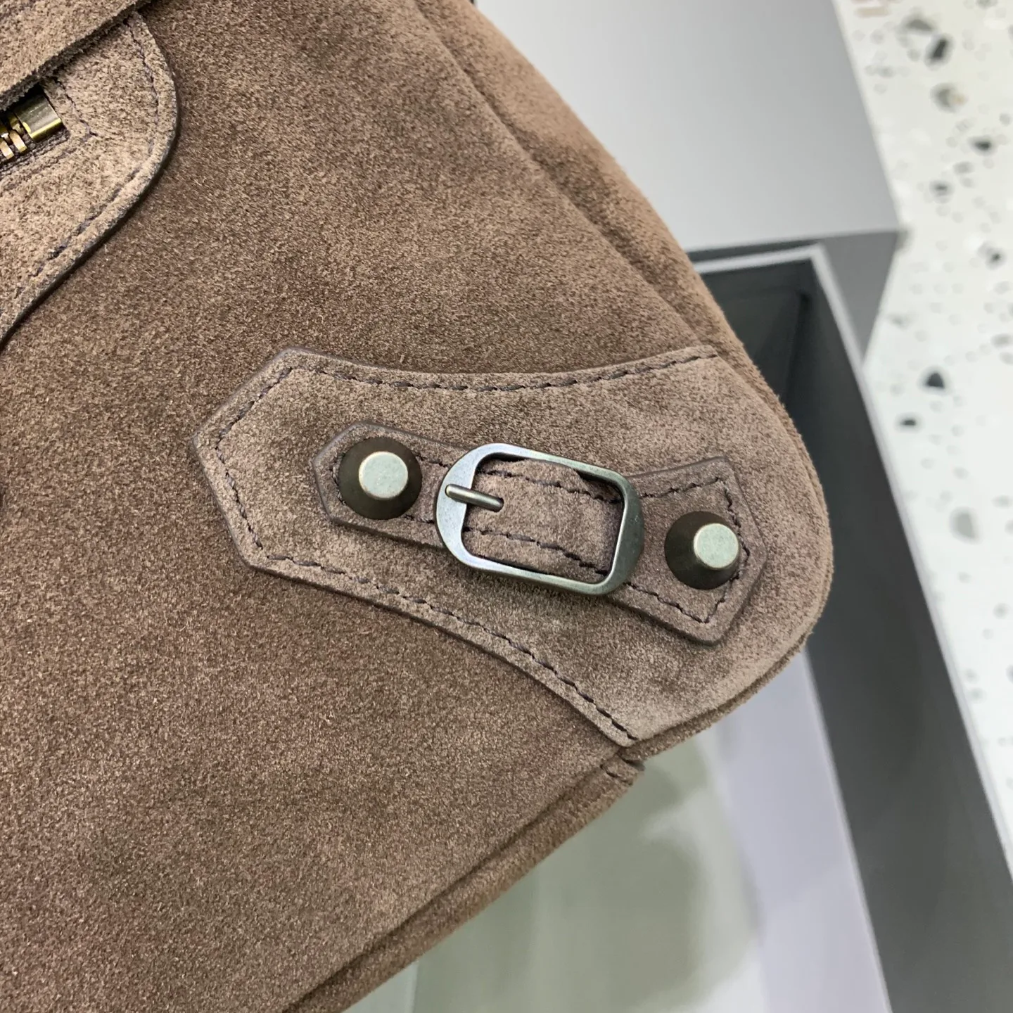 Сумки На Ремне Женские Balenciaga 12600605