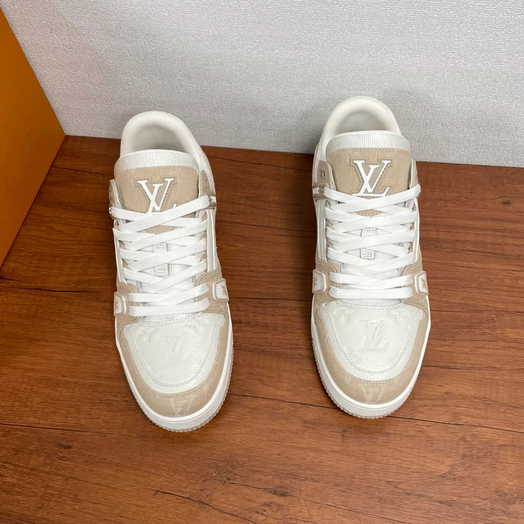 Кроссовки Женские Louis Vuitton 2556260