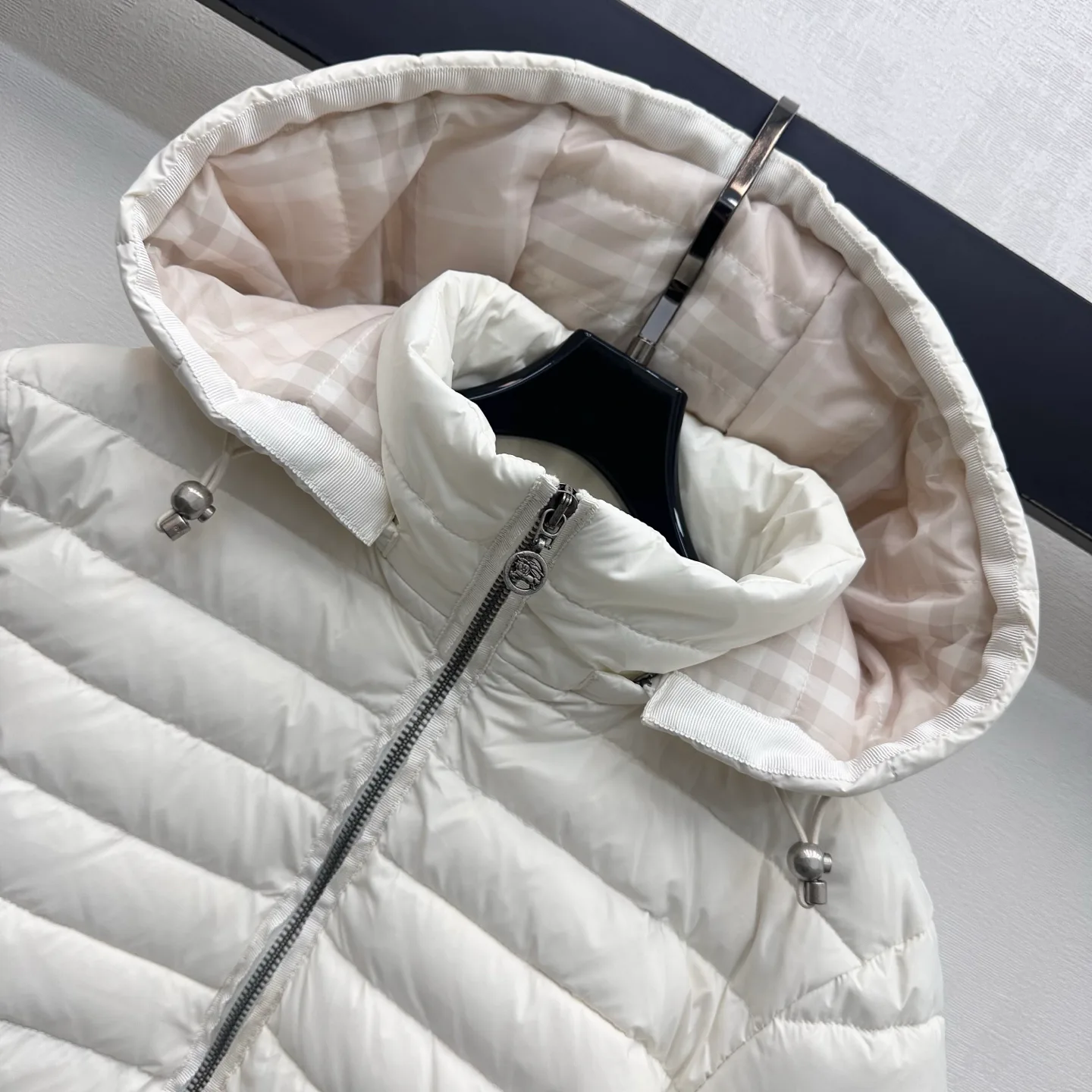 Куртки И Пуховики Женские Burberry 18947149