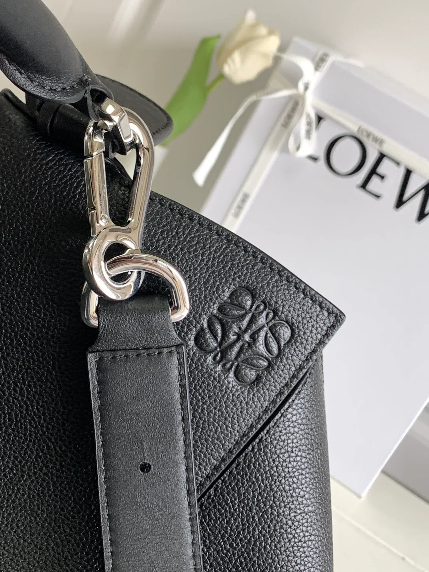 Классические Сумки Женские Loewe 18030356