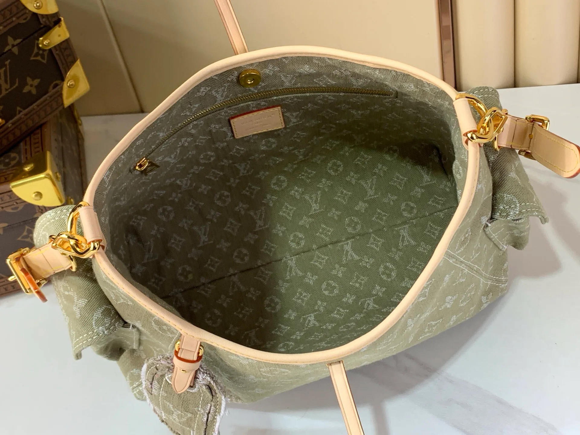 Классические Сумки Женские Louis Vuitton 11670239
