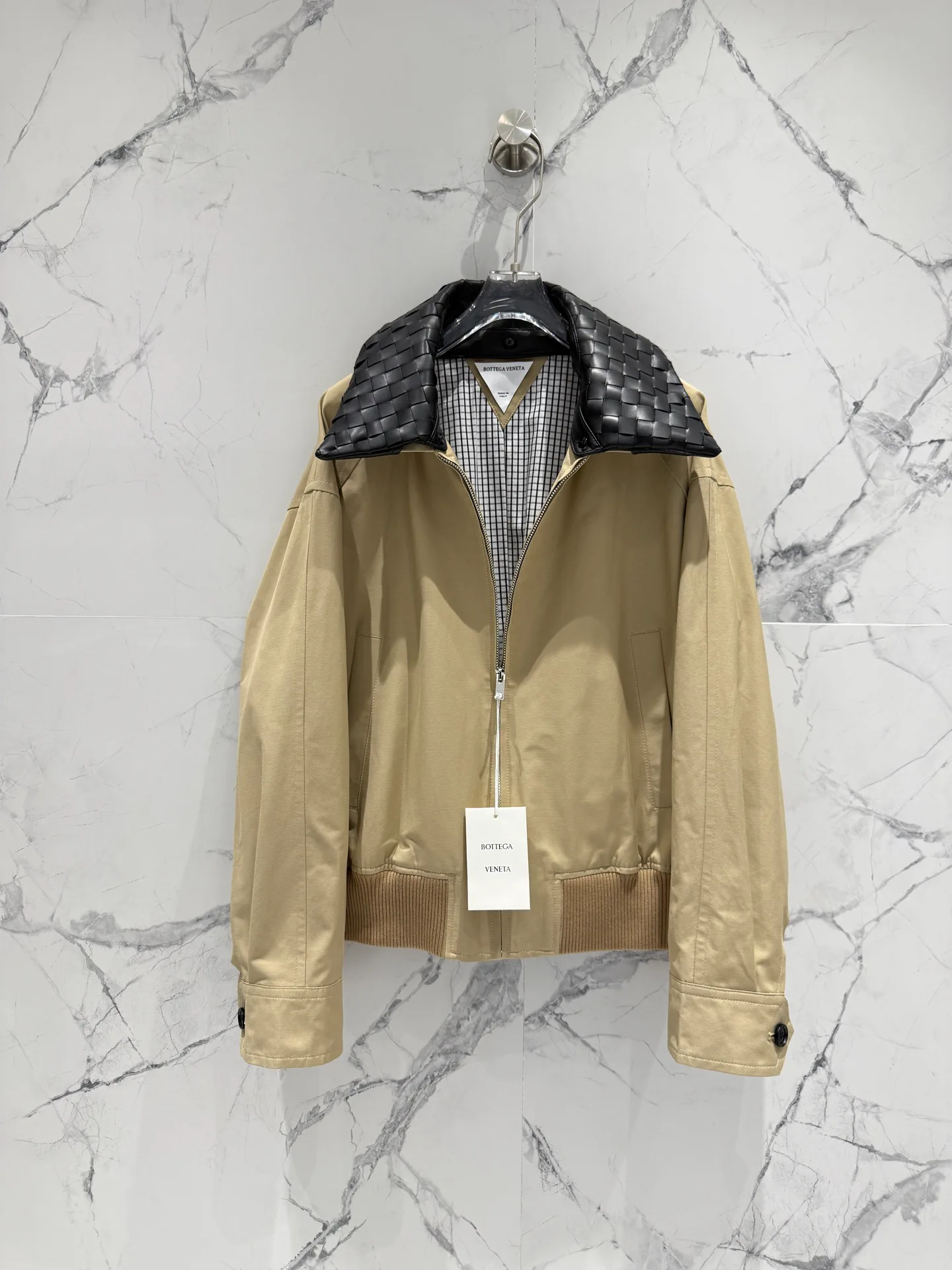 Кожаные Куртки И Дублёнки Женские Bottega Veneta 9976549