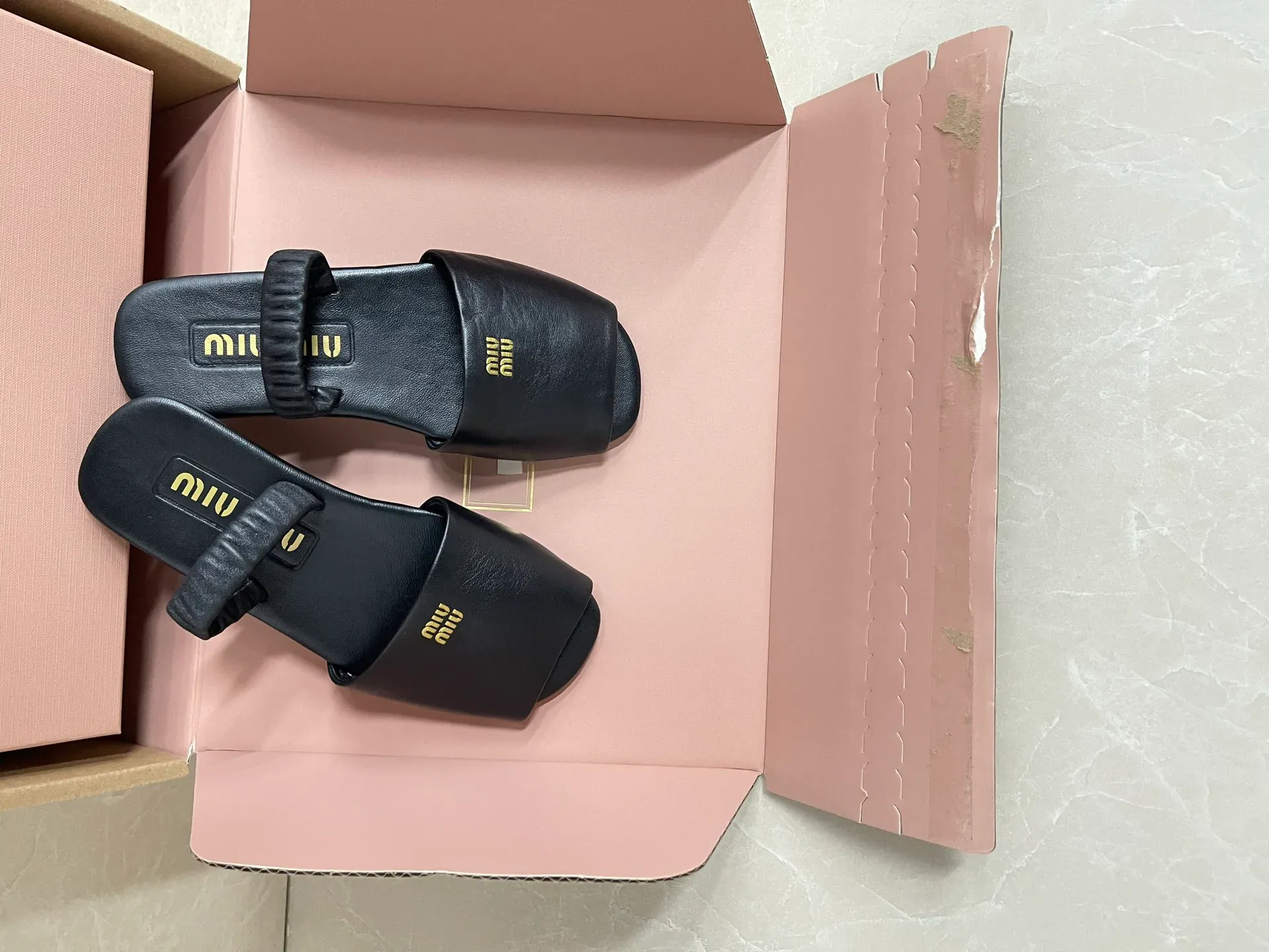 Шлепанцы Женские Miu Miu 31040