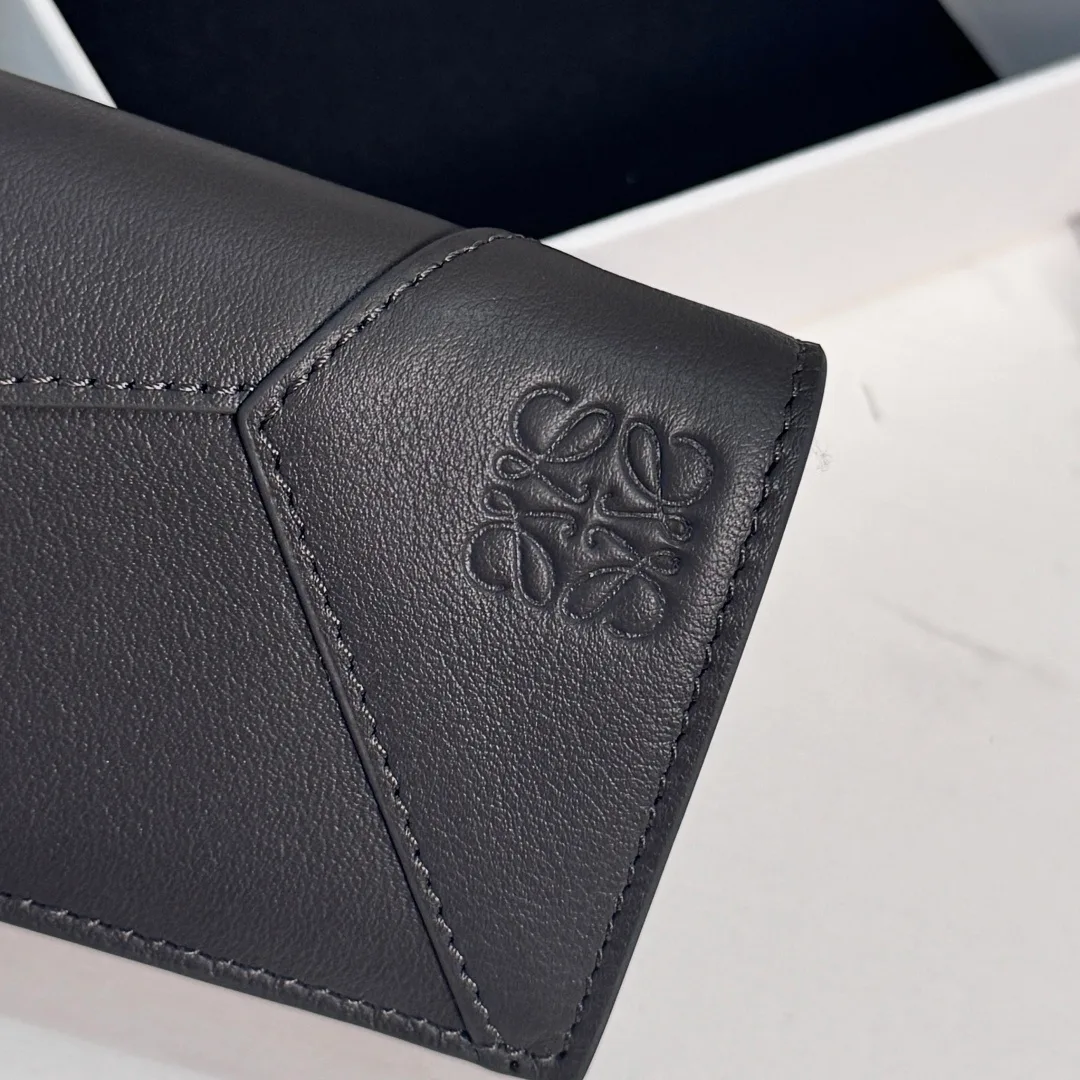 Клатчи Женские Loewe 17927430