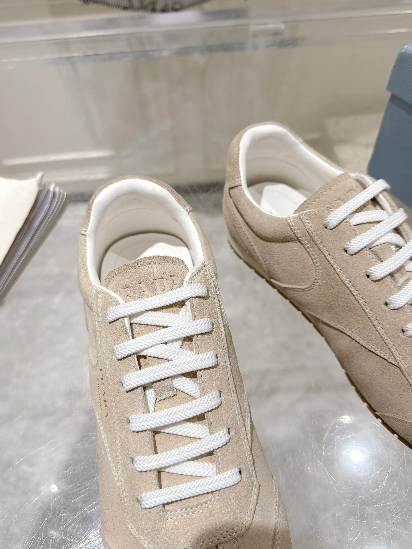 Кроссовки Женские Prada 18508344