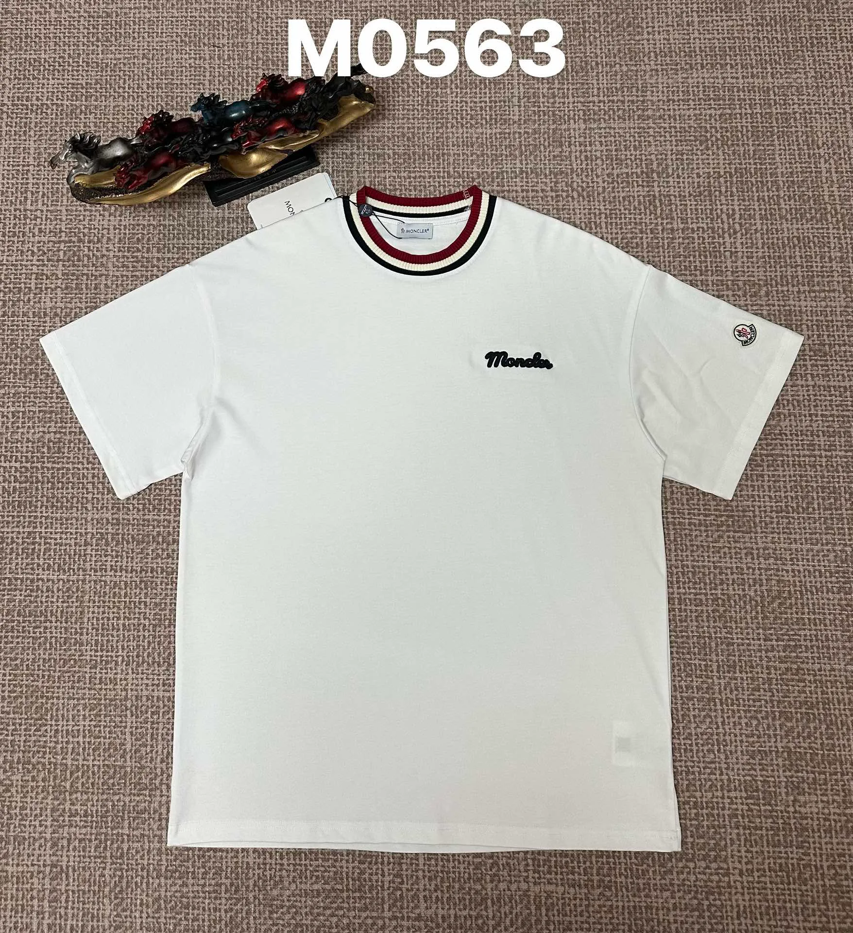 Футболки Женские Moncler 1617488
