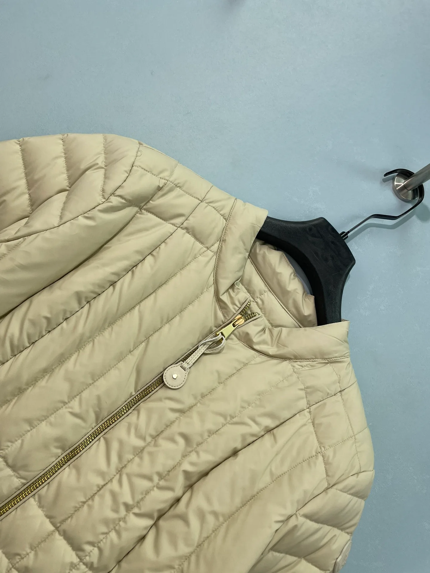 Куртки И Пуховики Женские Moncler 18513401