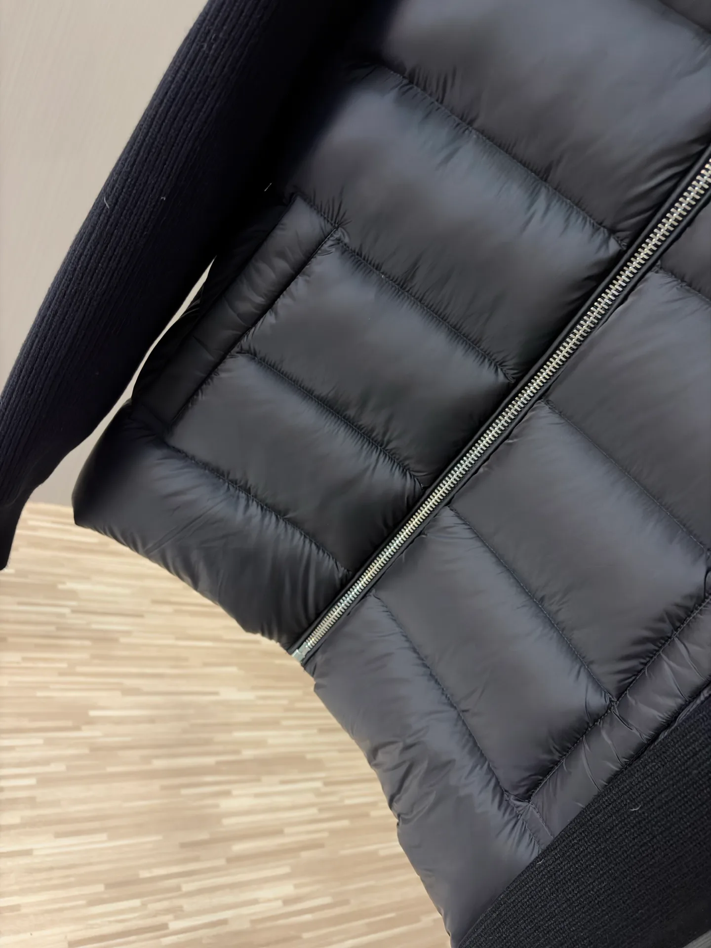 Куртки И Пуховики Женские Prada 18391743