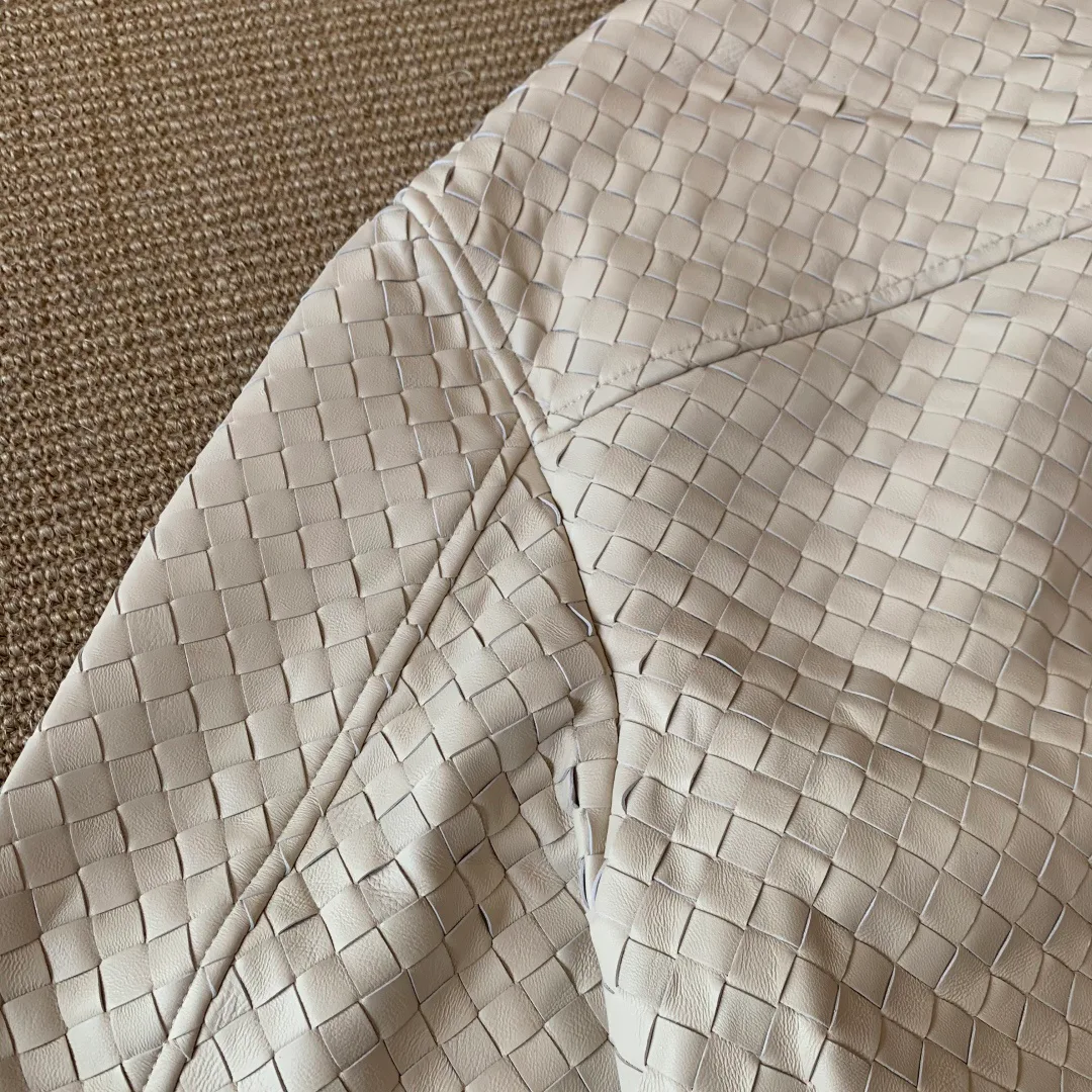 Кожаные Куртки И Дублёнки Женские Bottega Veneta 17910971
