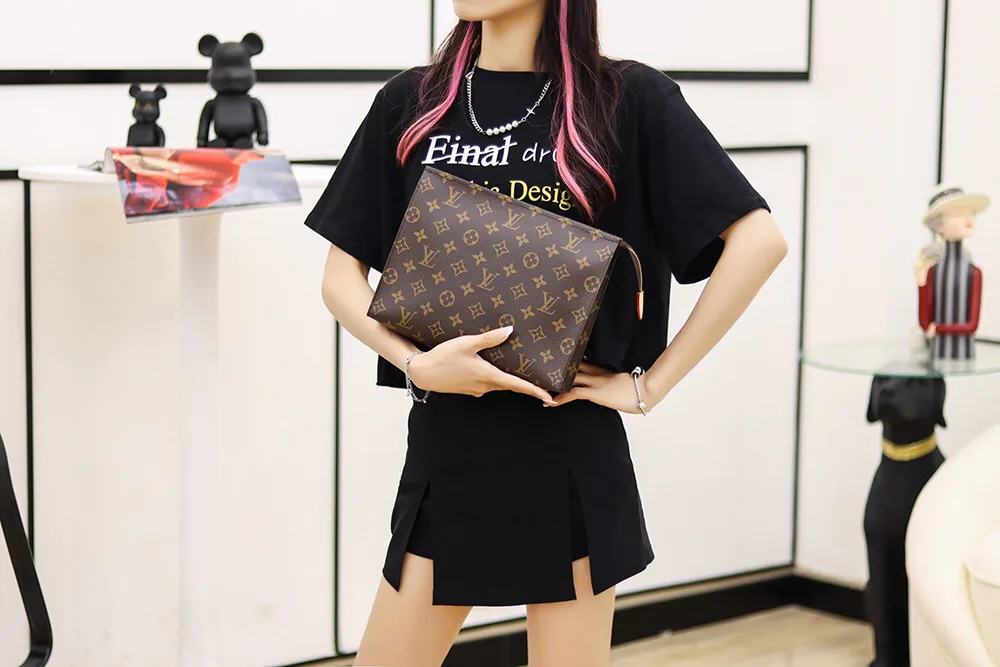 Клатчи Женские Louis Vuitton 244994