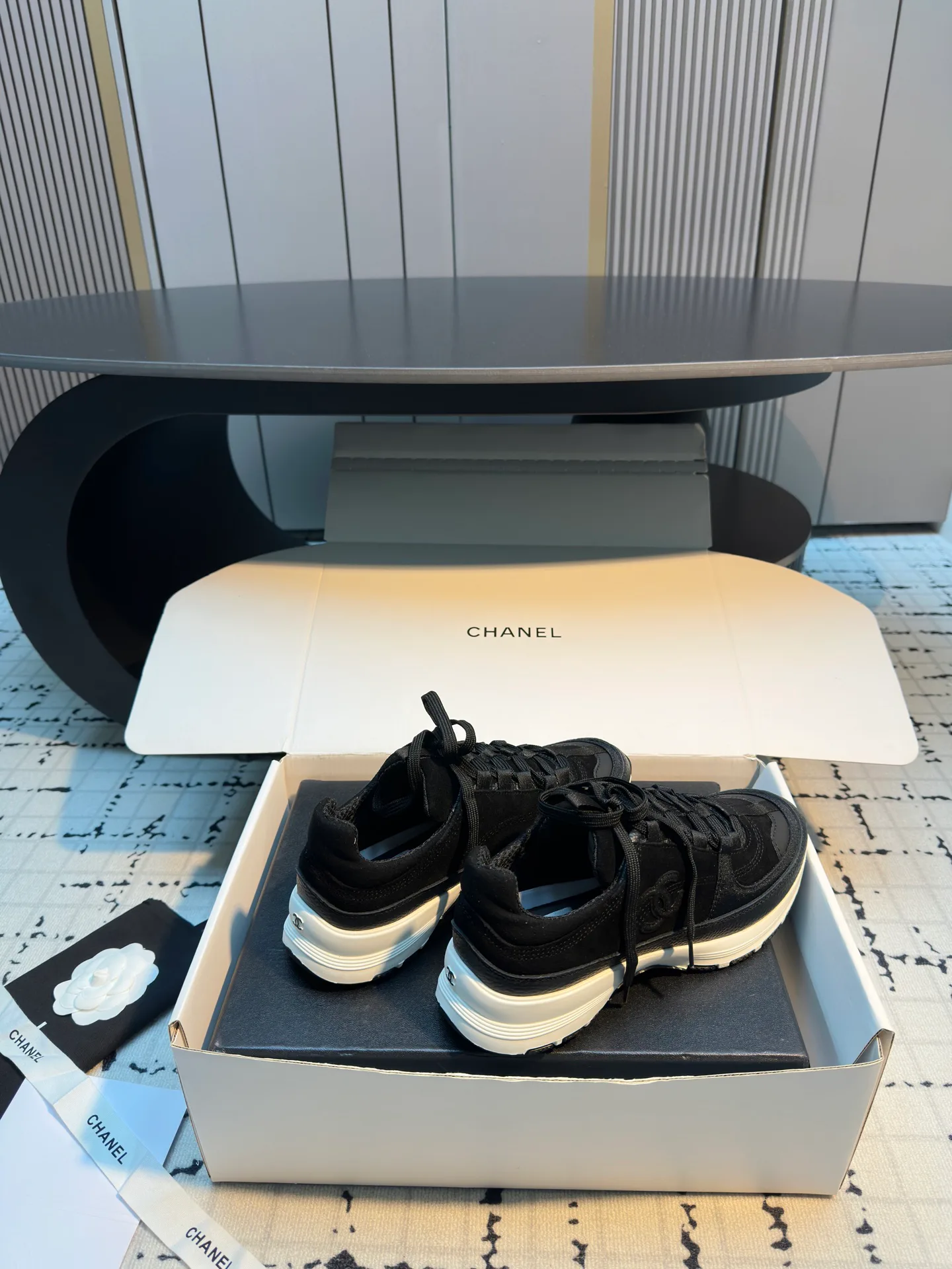 Кроссовки Женские Chanel 10468497