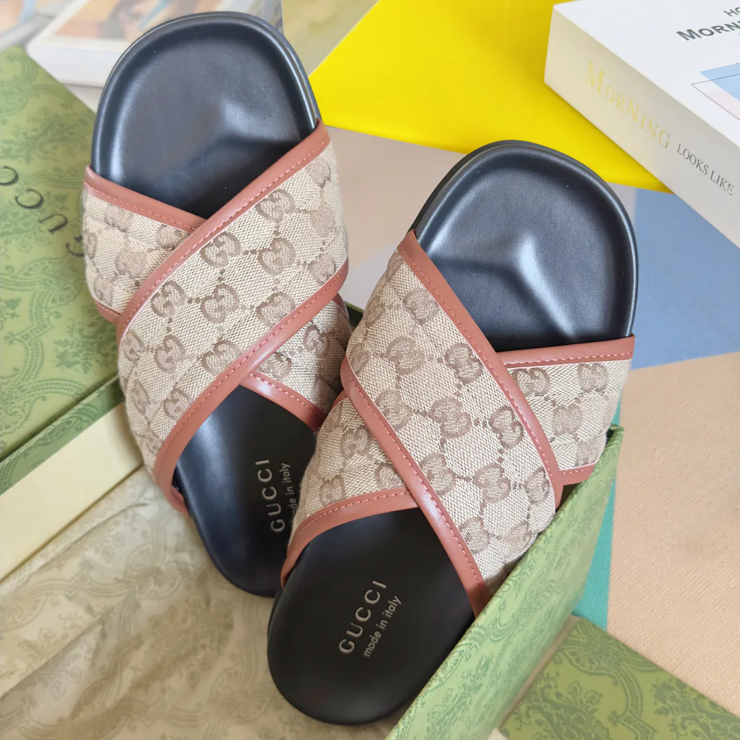 Шлепанцы Женские Gucci 27611