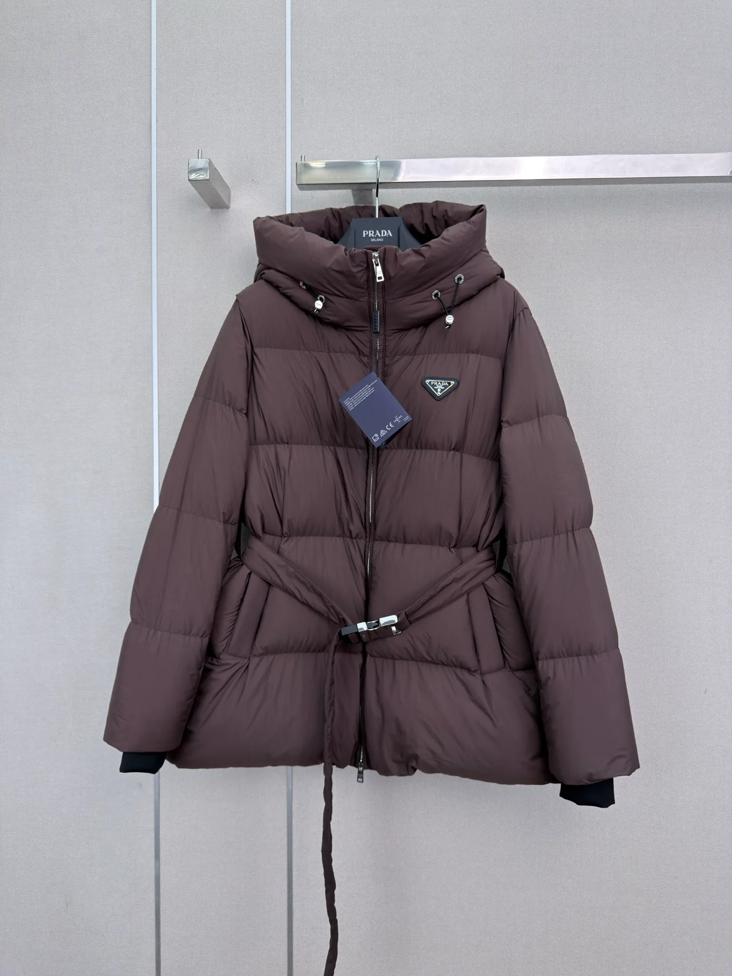 Куртки И Пуховики Женские Prada 18185801