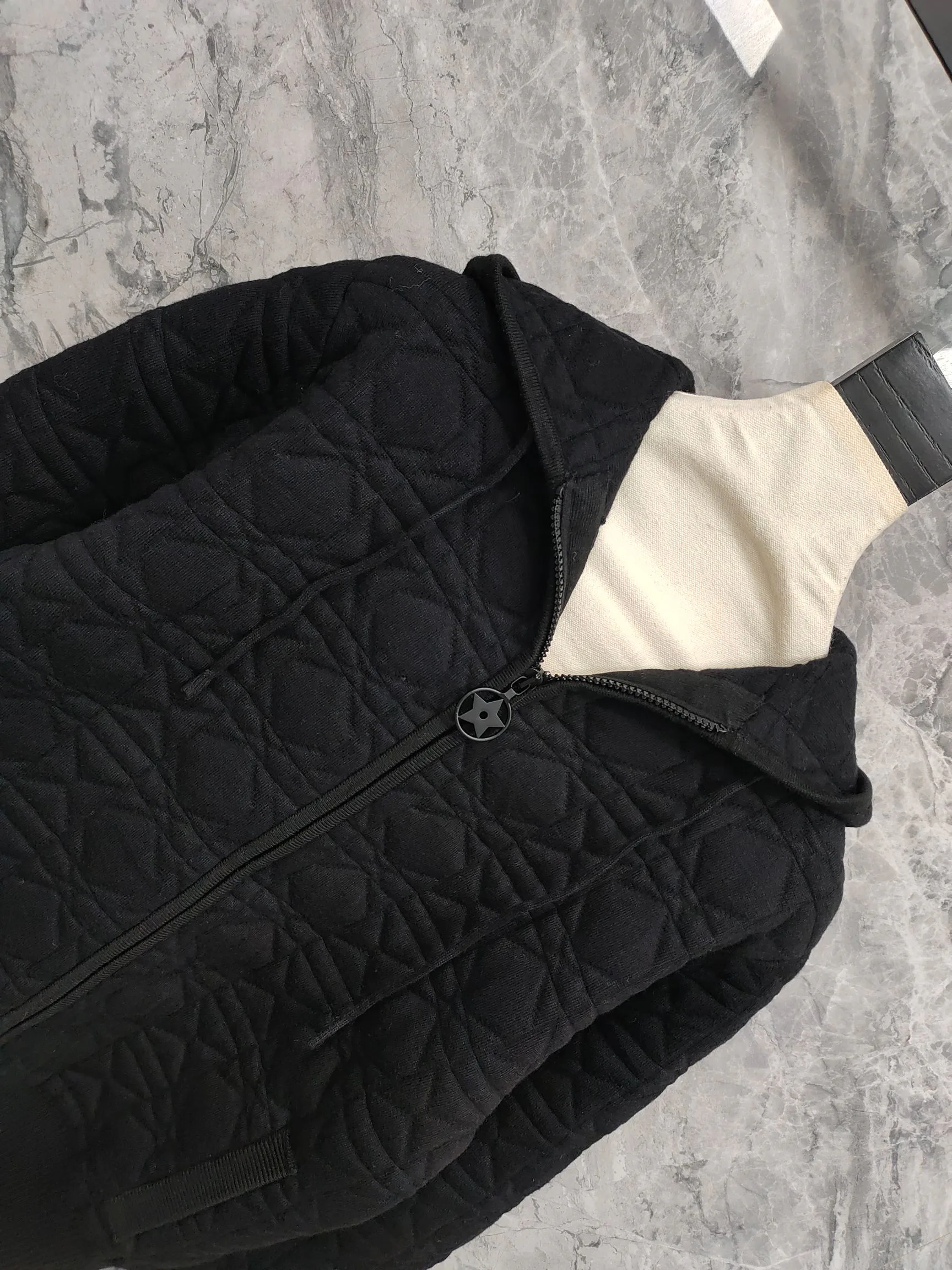 Куртки И Пуховики Женские Christian Dior 17914059