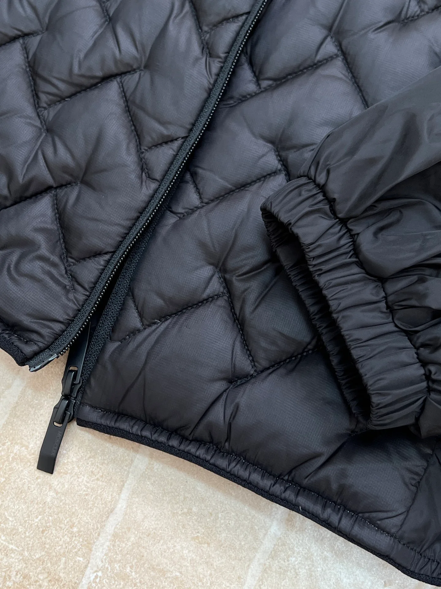Куртки И Пуховики Женские Moncler 17923110