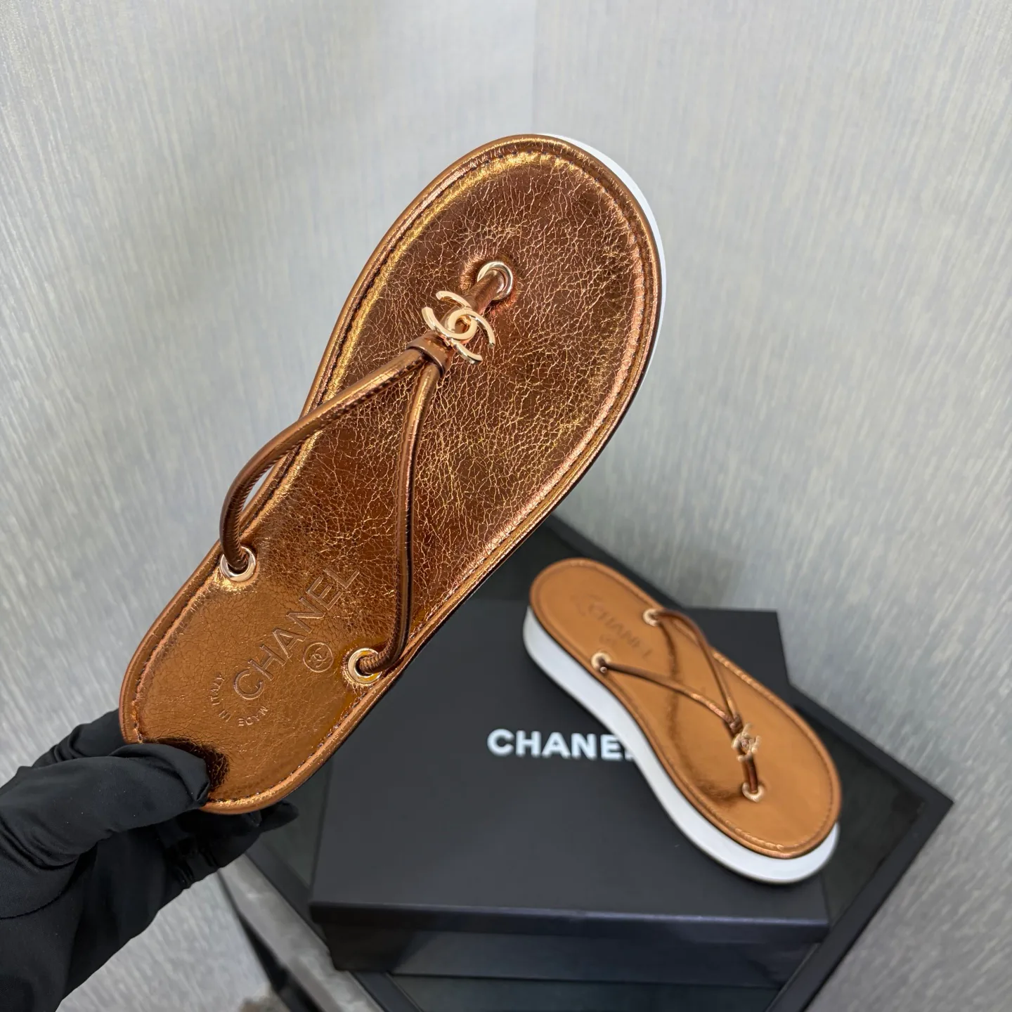Шлепанцы Женские Chanel 13581892