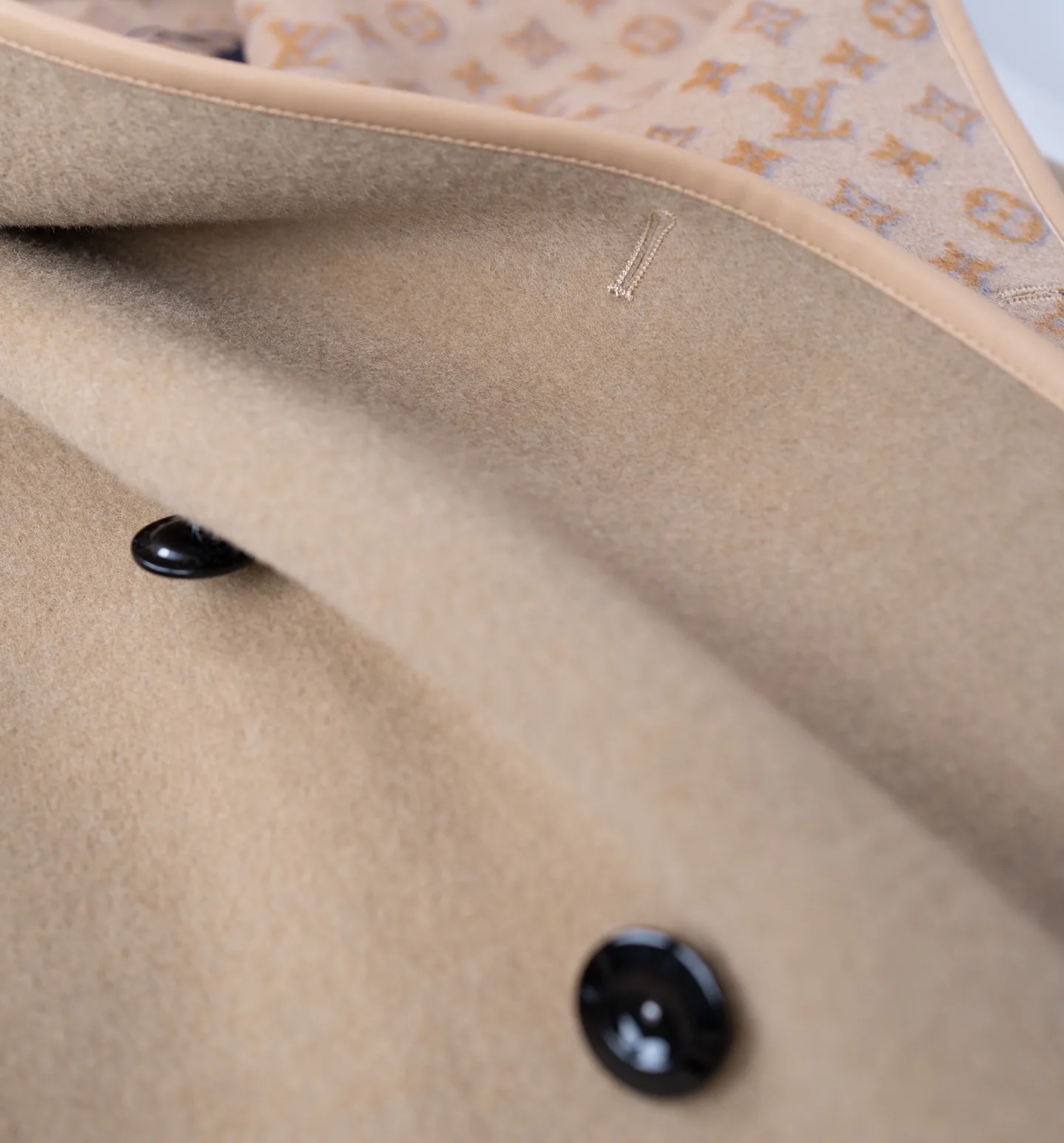 Пальто Женские Louis Vuitton 569955