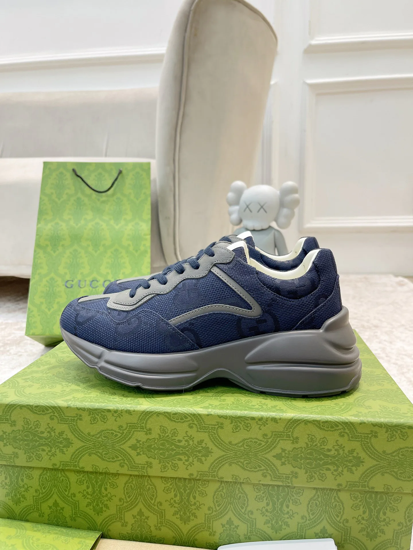 Кроссовки Женские Gucci 375808