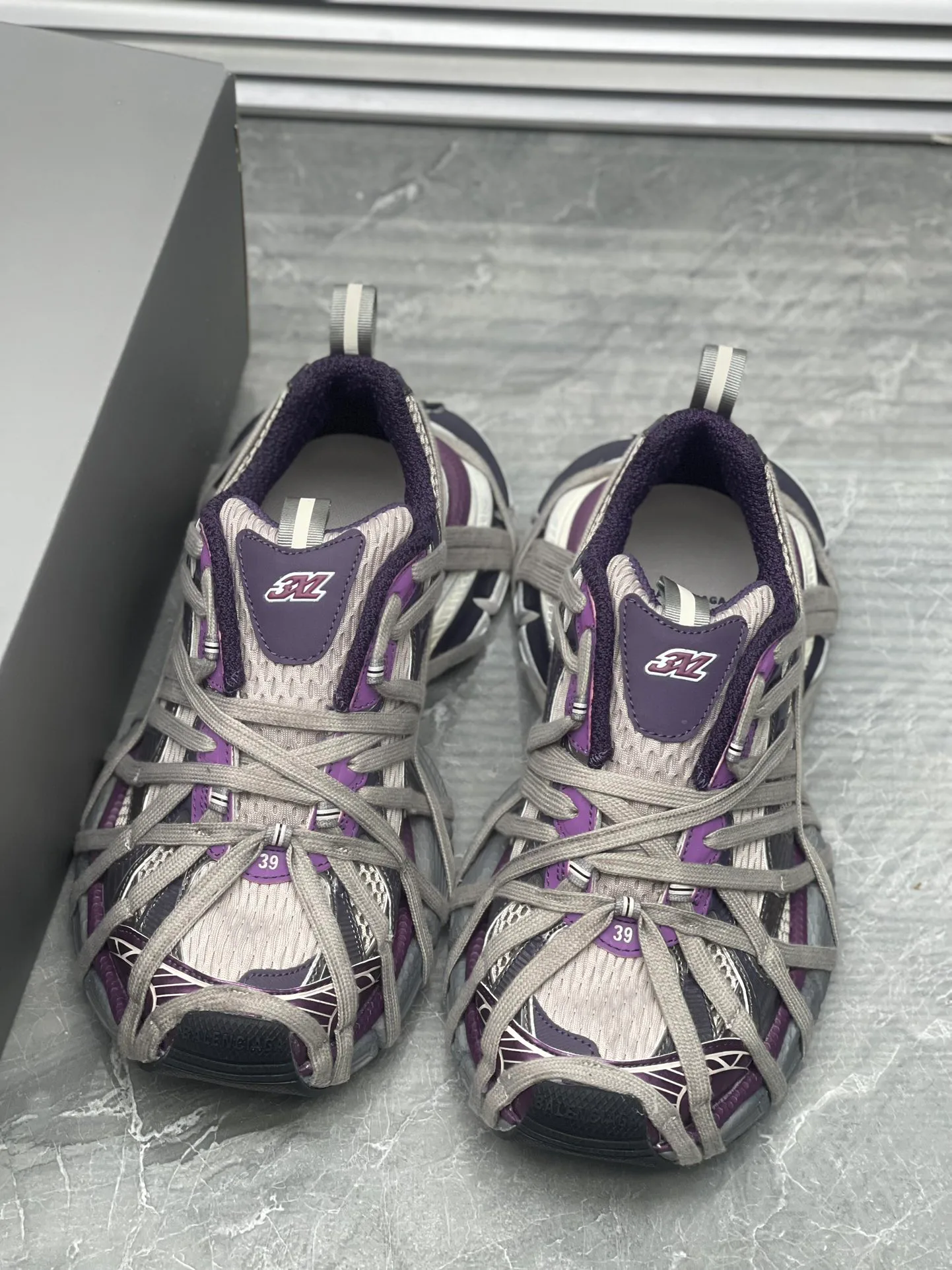 Кроссовки Мужские Balenciaga 19091397