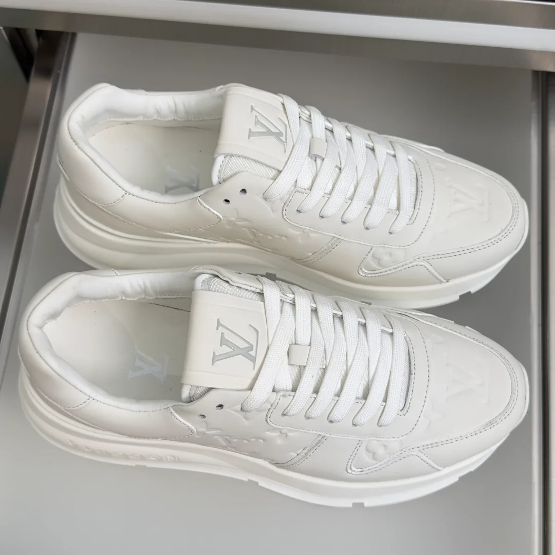 Кроссовки Мужские Louis Vuitton 17950776