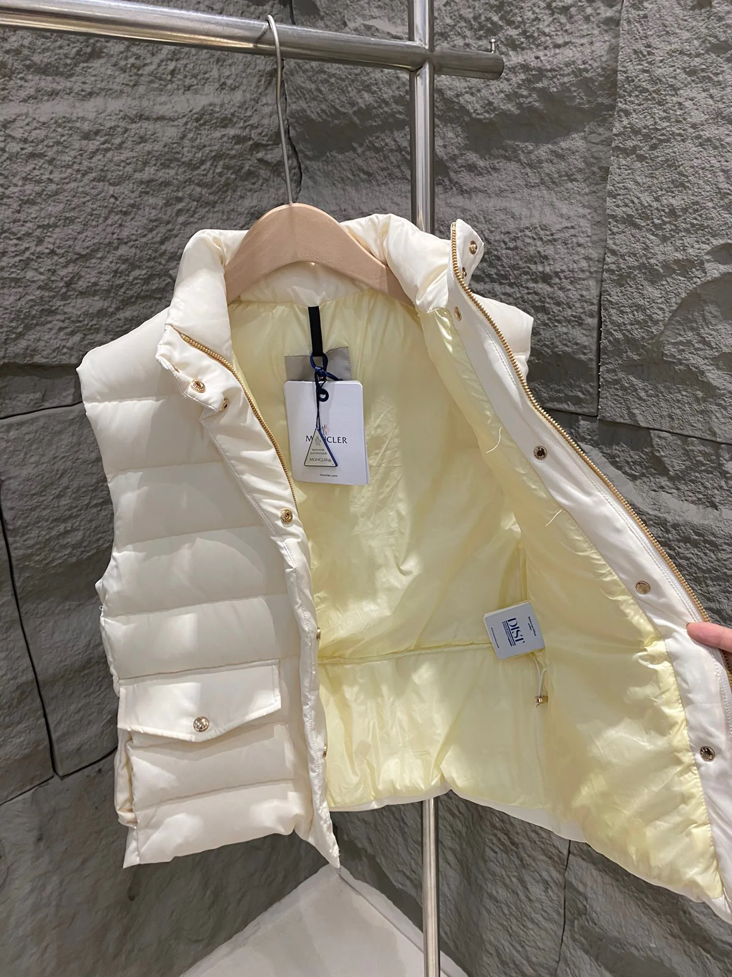 Жилеты Женские Moncler 18326253